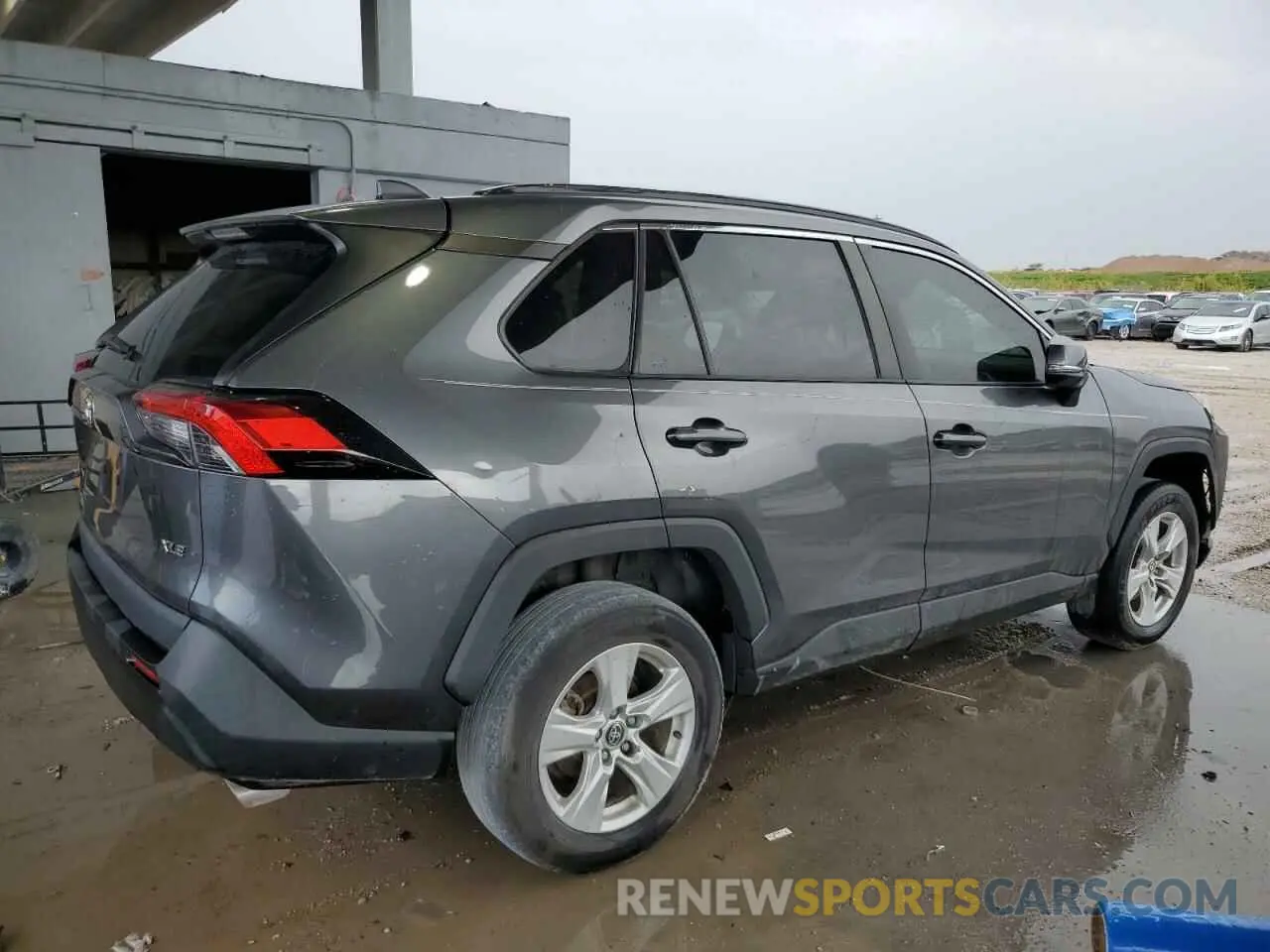 3 Фотография поврежденного автомобиля 2T3W1RFV0MC119619 TOYOTA RAV4 2021