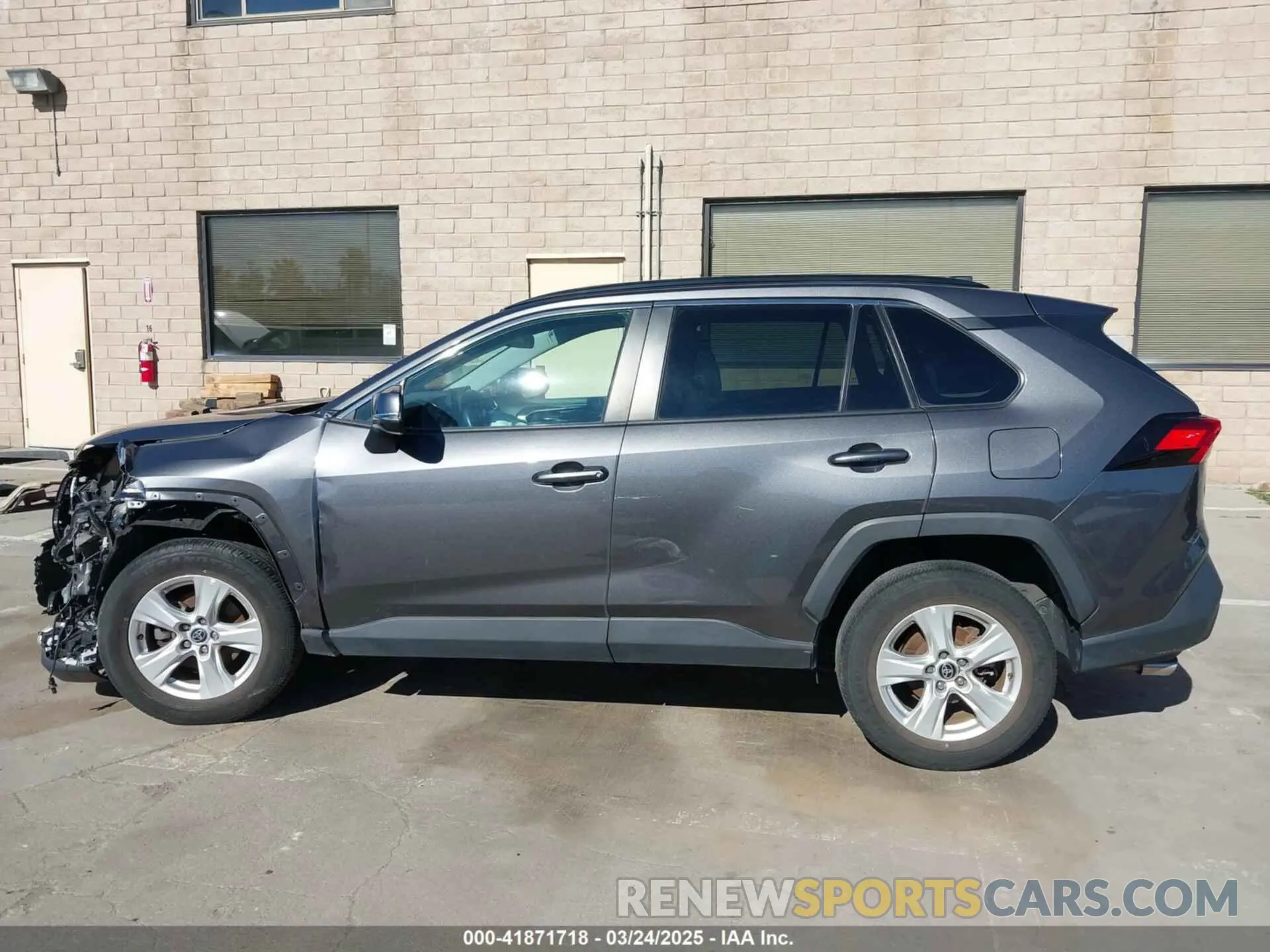 15 Фотография поврежденного автомобиля 2T3W1RFV0MC152913 TOYOTA RAV4 2021