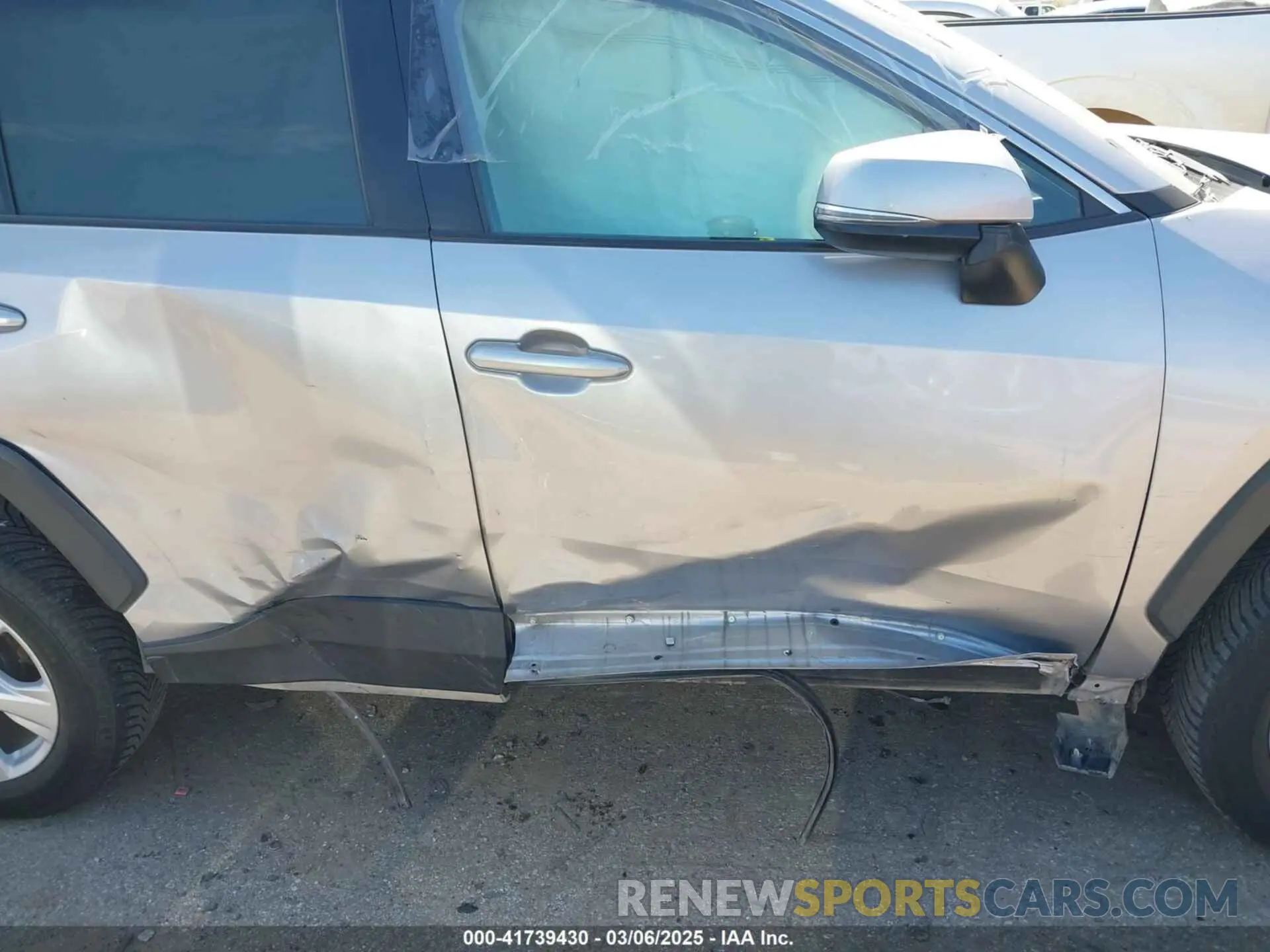 13 Photograph of a damaged car 2T3W1RFV0MW104858 TOYOTA RAV4 2021