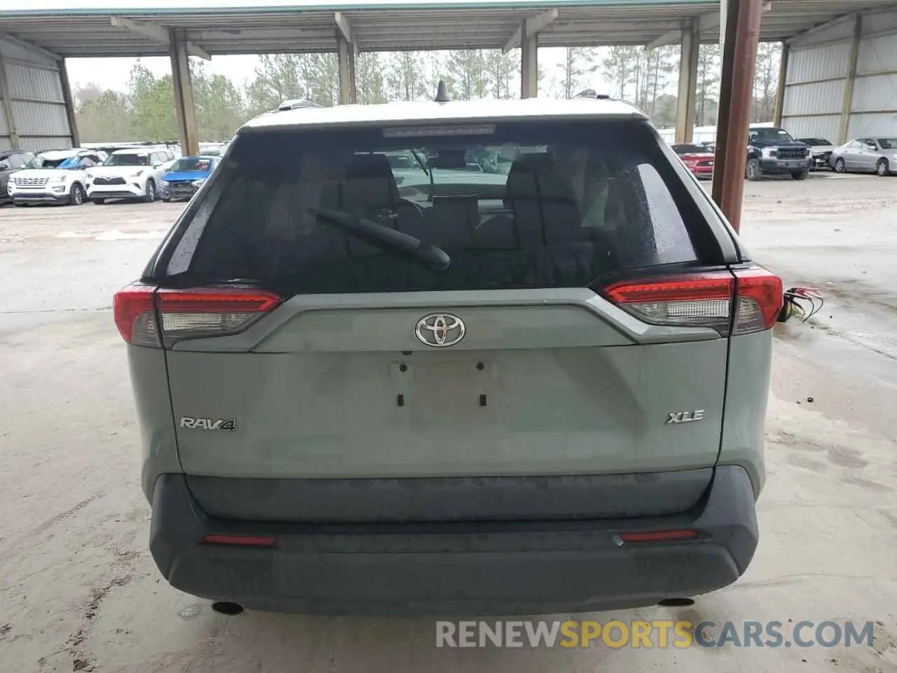 6 Photograph of a damaged car 2T3W1RFV0MW180936 TOYOTA RAV4 2021