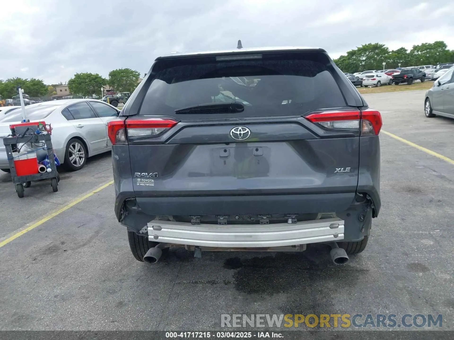 15 Photograph of a damaged car 2T3W1RFV1MC163810 TOYOTA RAV4 2021