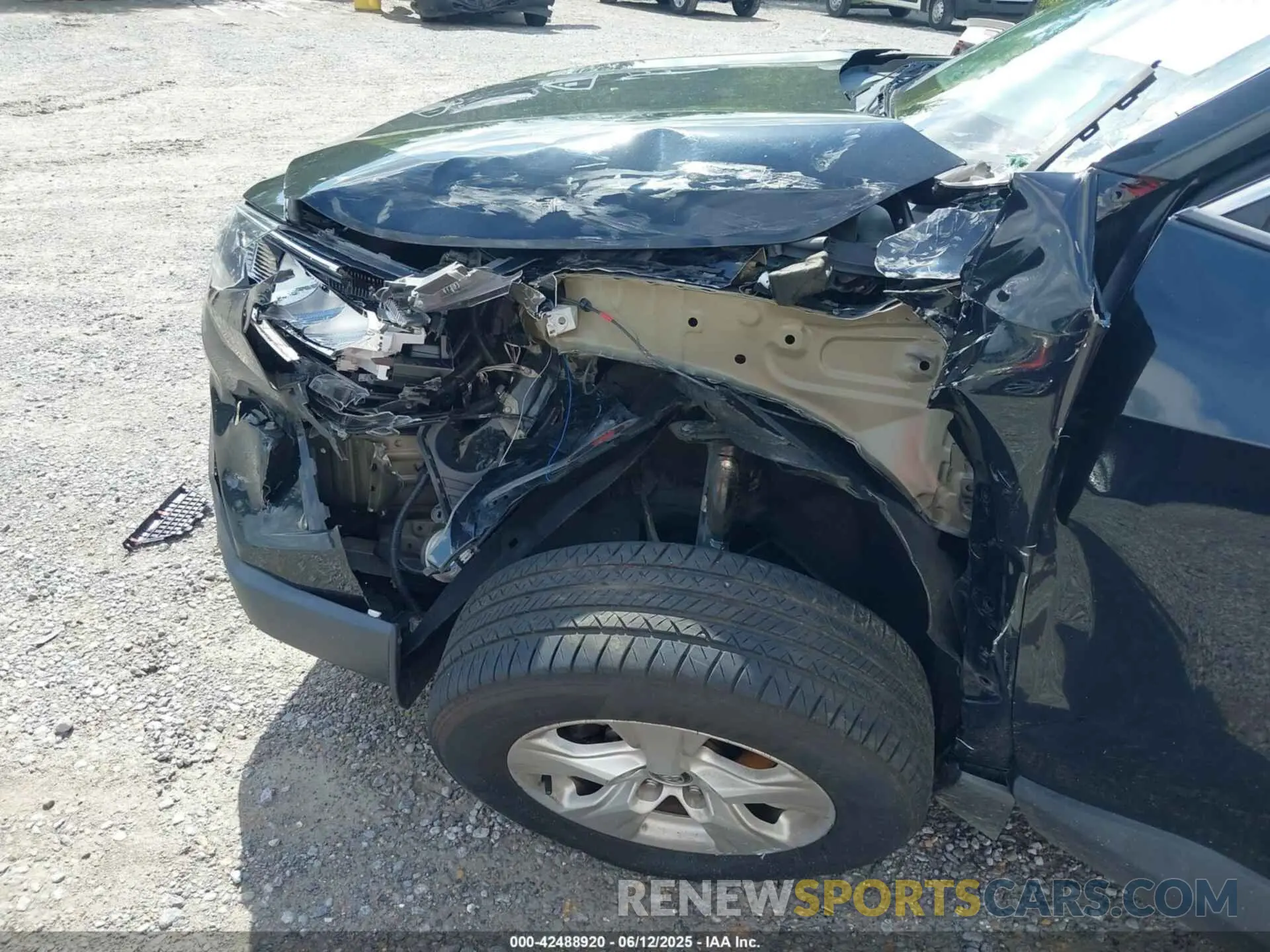 6 Фотография поврежденного автомобиля 2T3W1RFV1MW107221 TOYOTA RAV4 2021