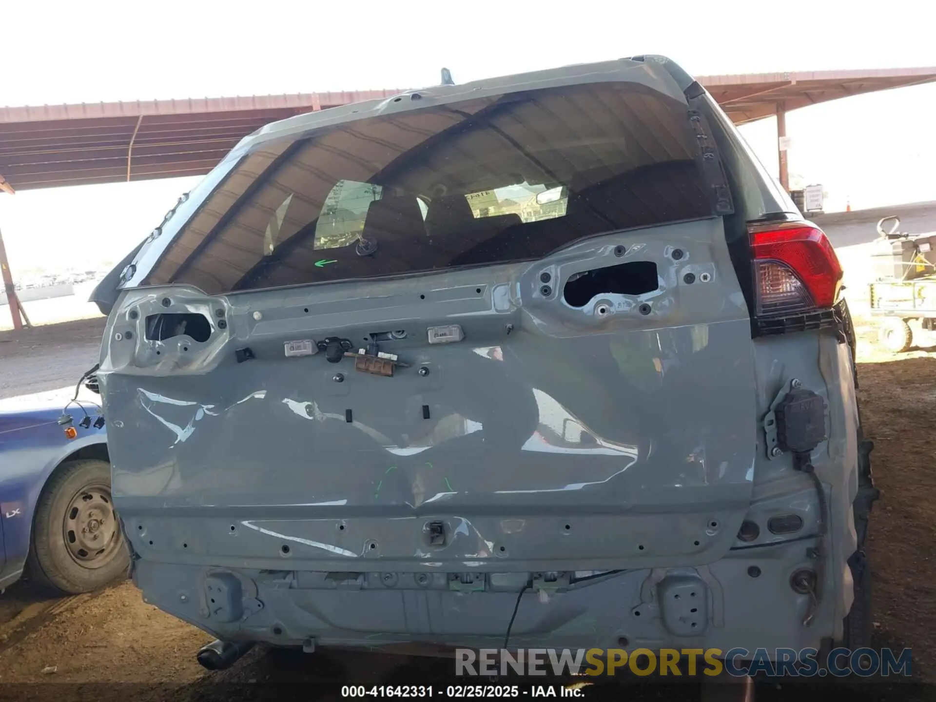 16 Фотография поврежденного автомобиля 2T3W1RFV1MW112984 TOYOTA RAV4 2021