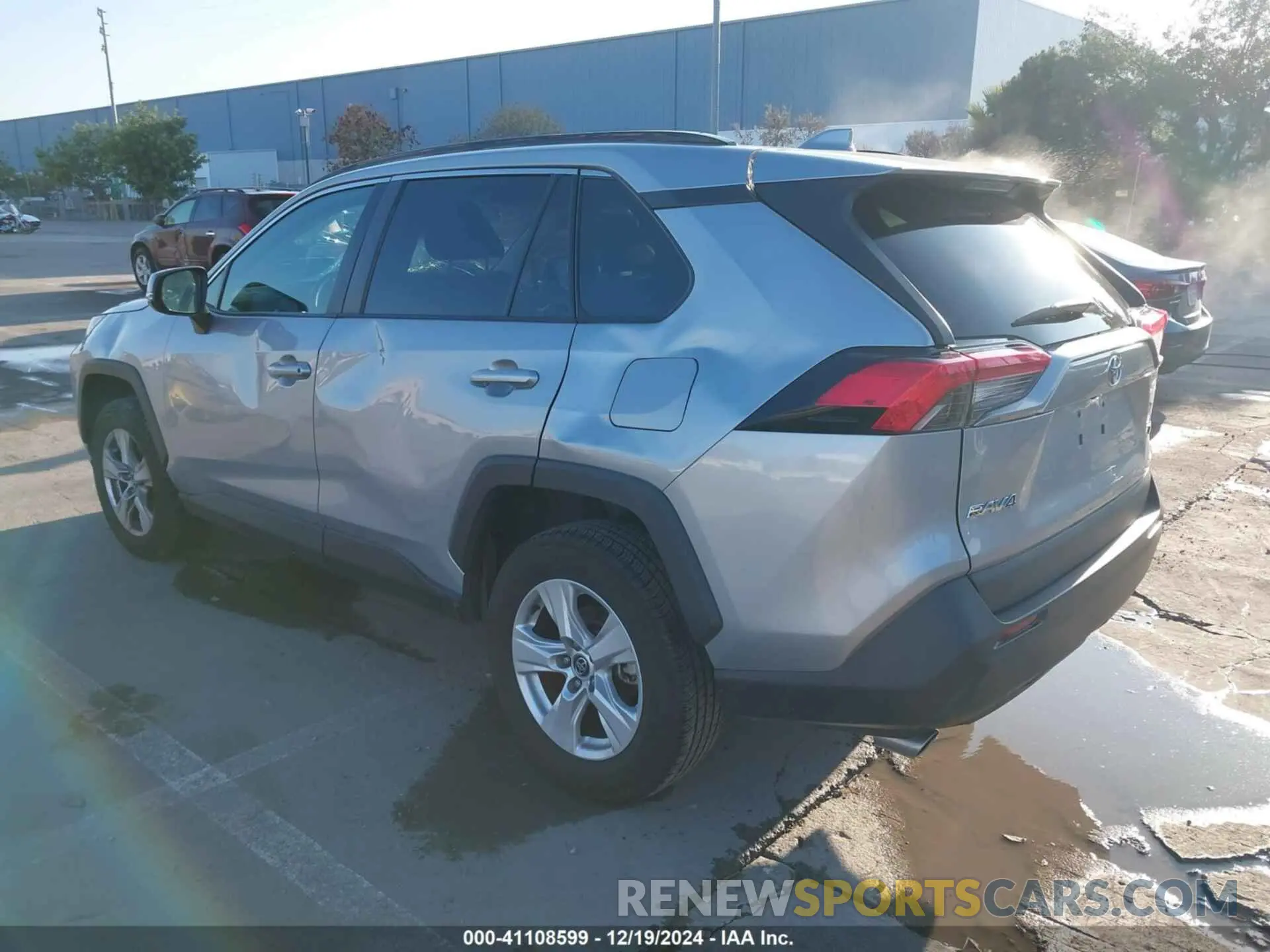 3 Photograph of a damaged car 2T3W1RFV1MW119434 TOYOTA RAV4 2021