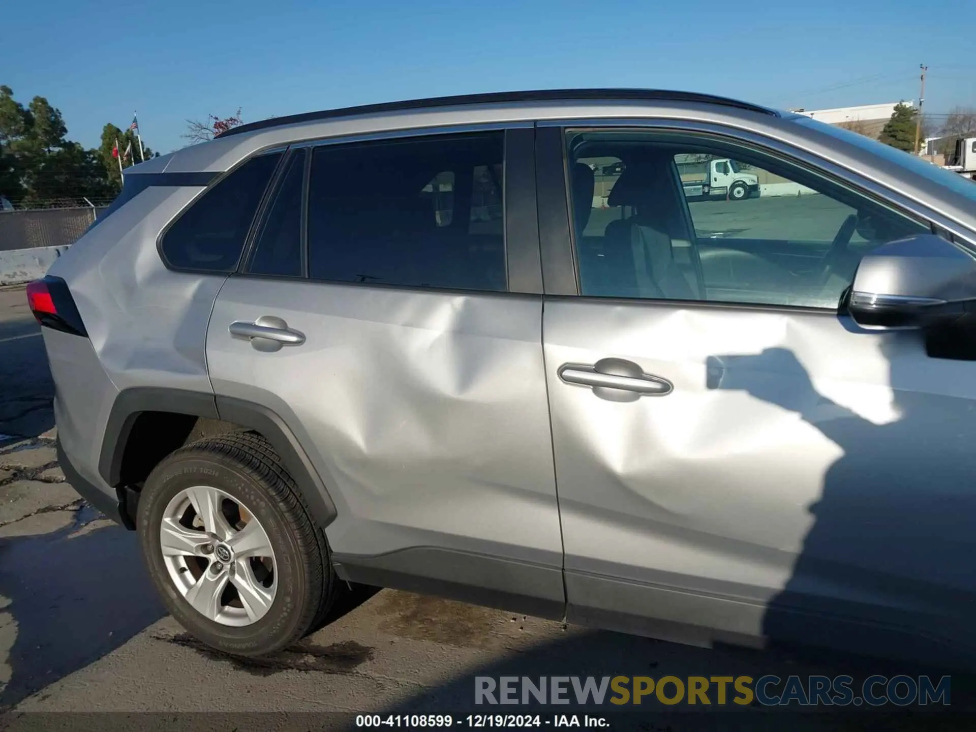 6 Photograph of a damaged car 2T3W1RFV1MW119434 TOYOTA RAV4 2021