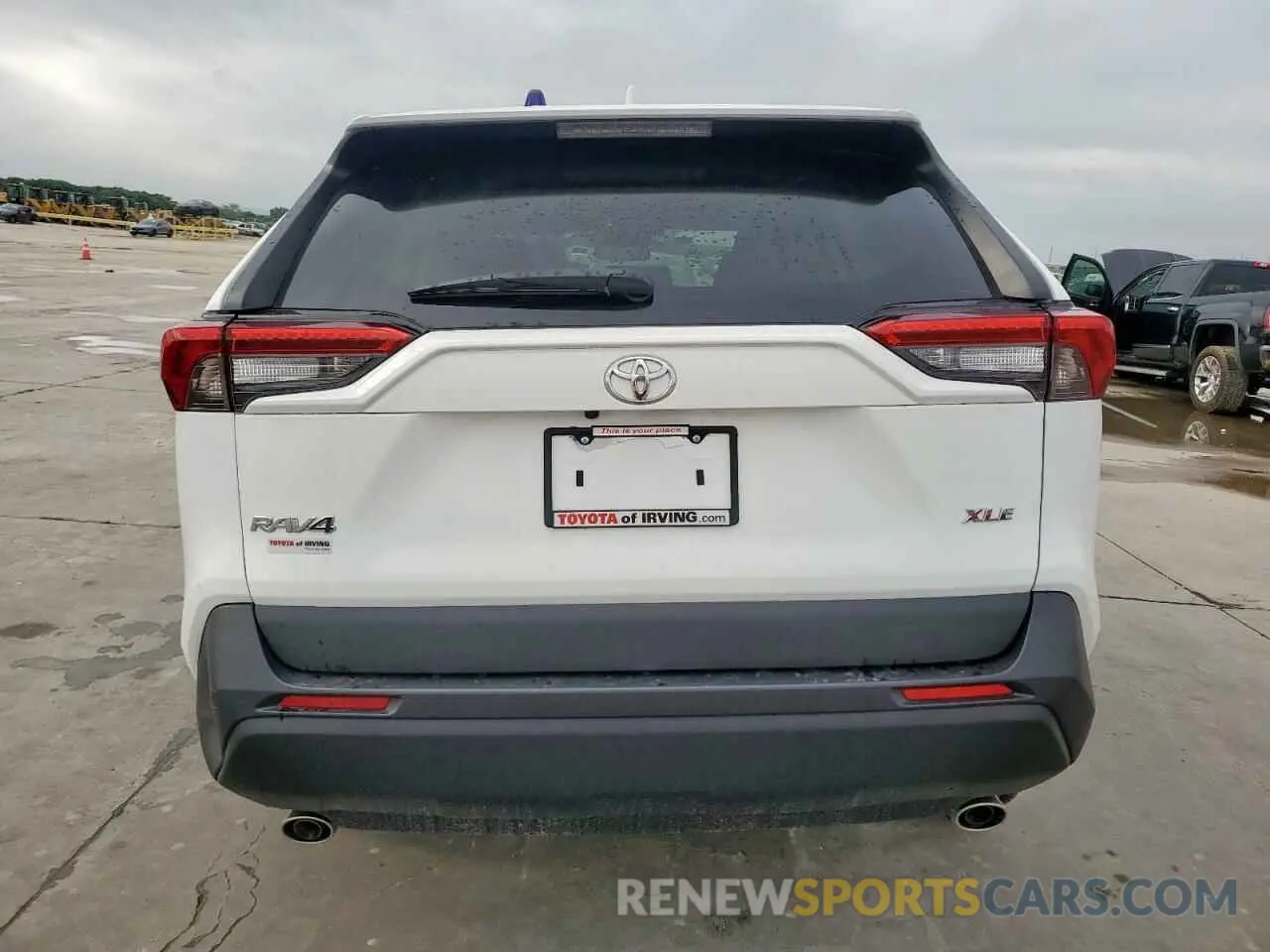 6 Photograph of a damaged car 2T3W1RFV1MW124097 TOYOTA RAV4 2021