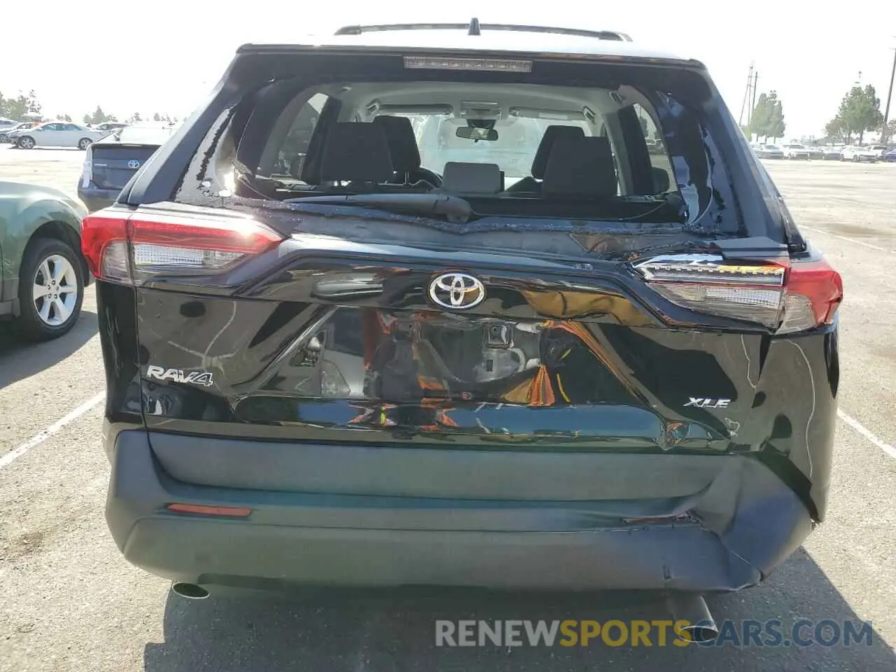 6 Photograph of a damaged car 2T3W1RFV1MW128747 TOYOTA RAV4 2021