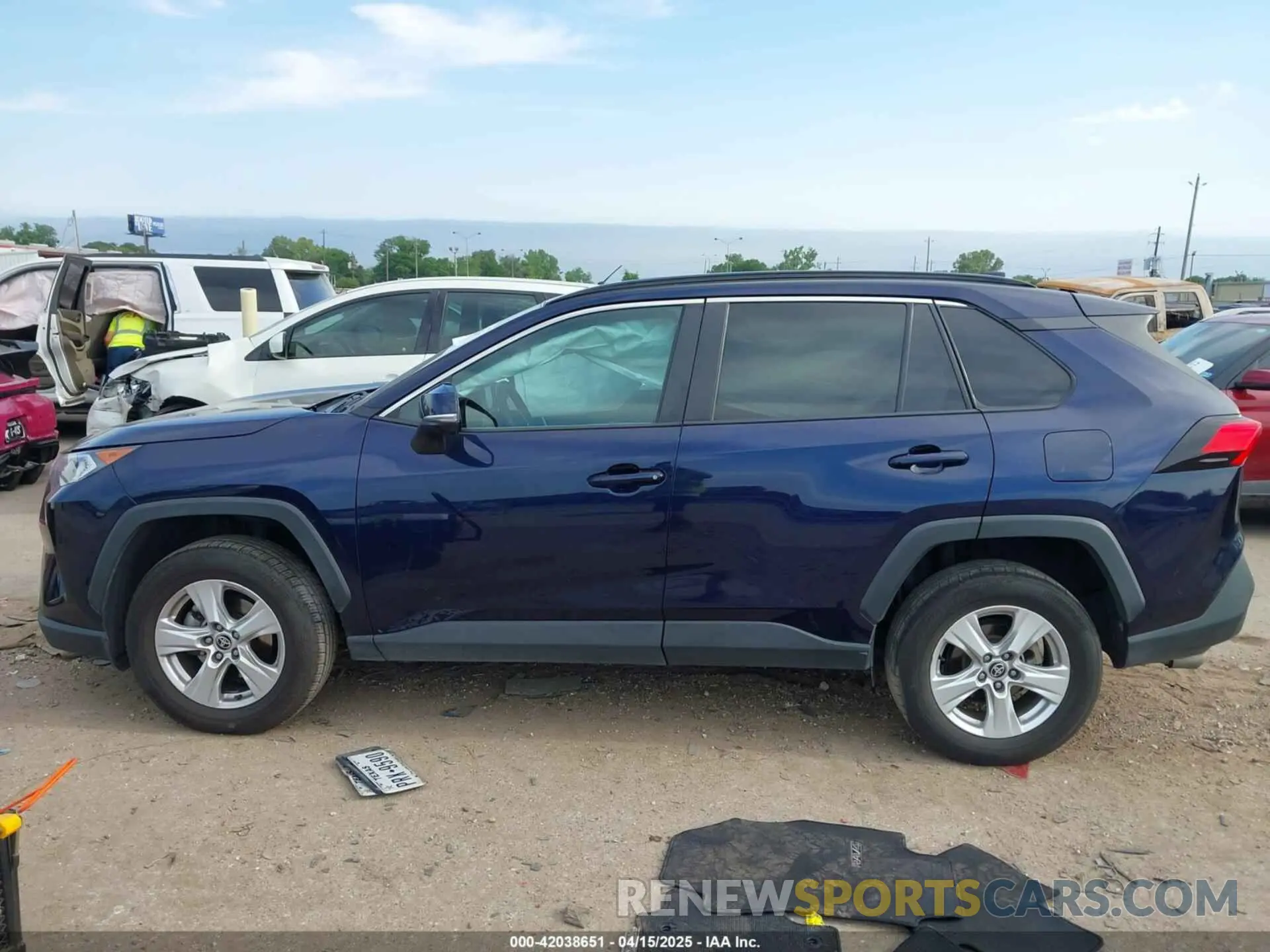 14 Фотография поврежденного автомобиля 2T3W1RFV1MW151025 TOYOTA RAV4 2021