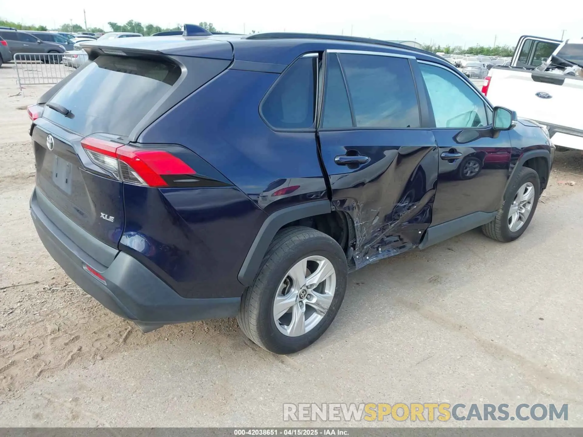 4 Фотография поврежденного автомобиля 2T3W1RFV1MW151025 TOYOTA RAV4 2021