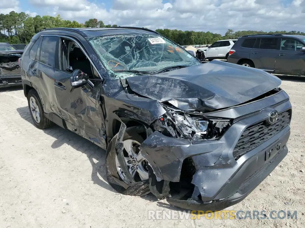 1 Photograph of a damaged car 2T3W1RFV2MC111926 TOYOTA RAV4 2021