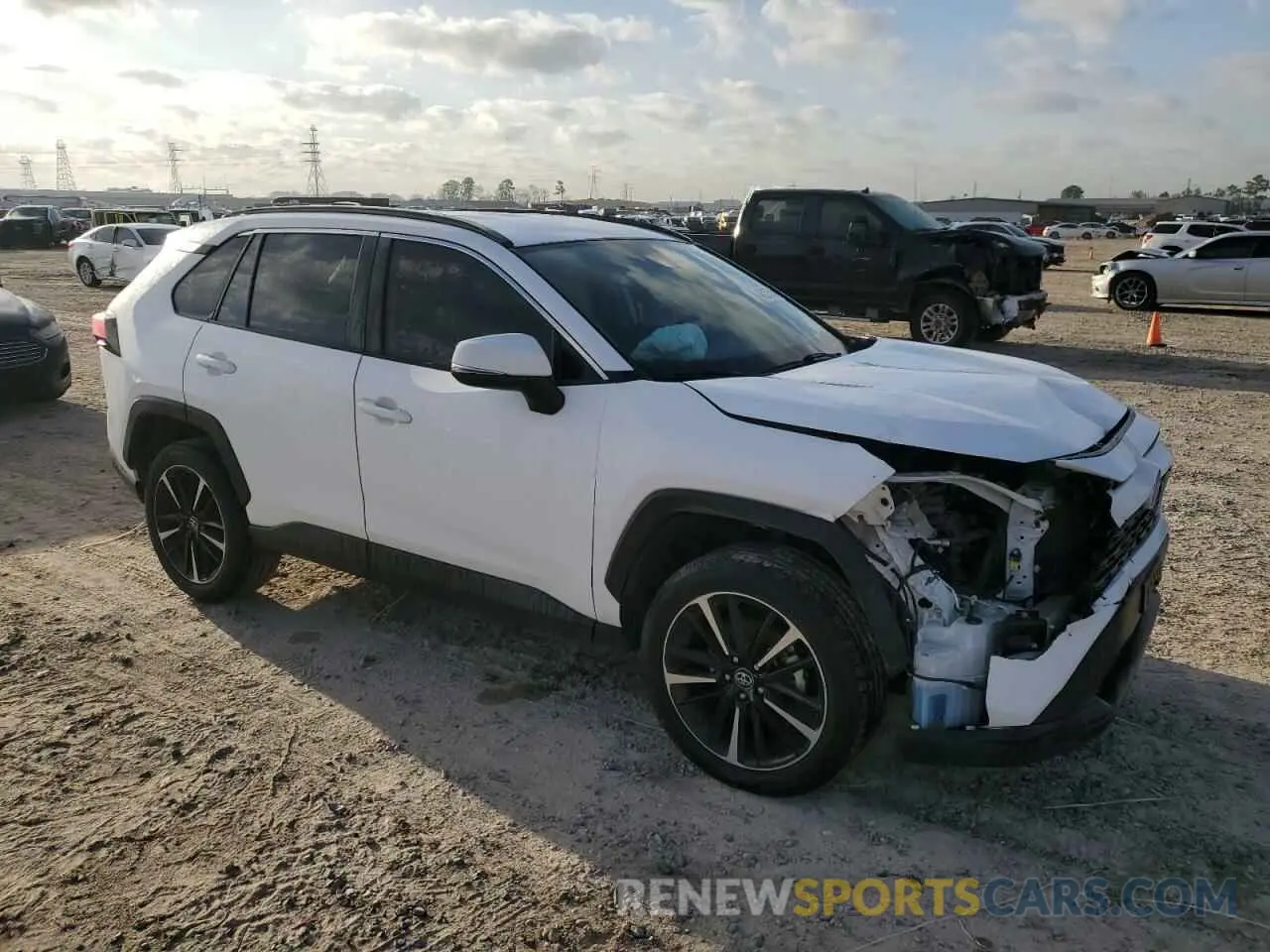4 Фотография поврежденного автомобиля 2T3W1RFV2MC115409 TOYOTA RAV4 2021