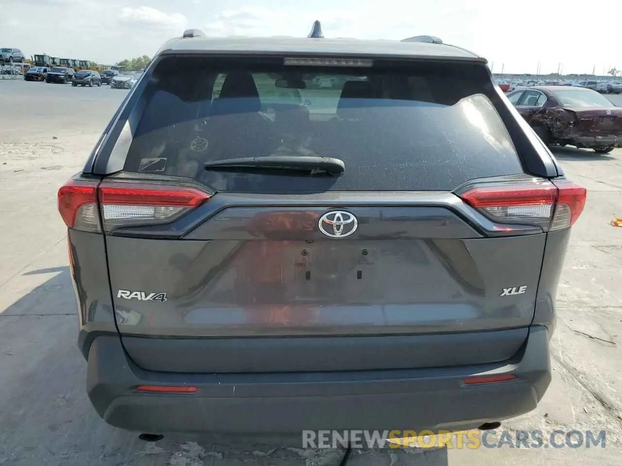 6 Photograph of a damaged car 2T3W1RFV2MC118889 TOYOTA RAV4 2021