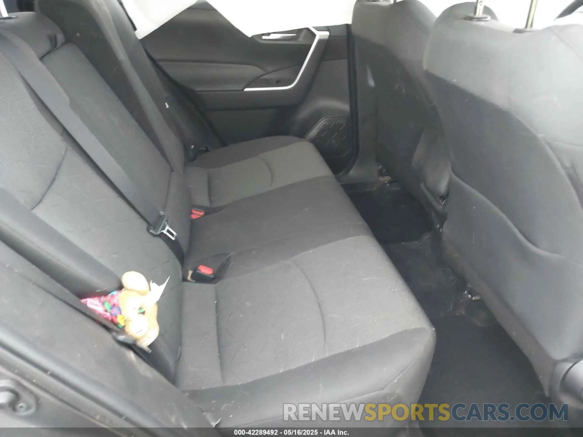 8 Фотография поврежденного автомобиля 2T3W1RFV2MC160236 TOYOTA RAV4 2021