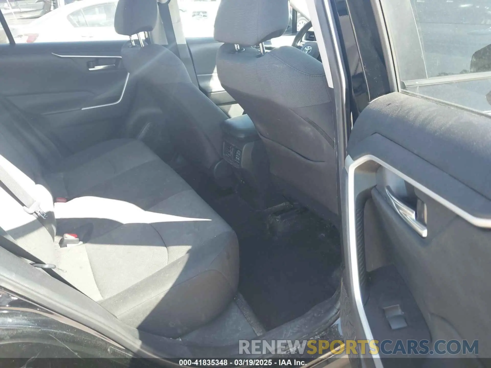 8 Фотография поврежденного автомобиля 2T3W1RFV2MW107986 TOYOTA RAV4 2021