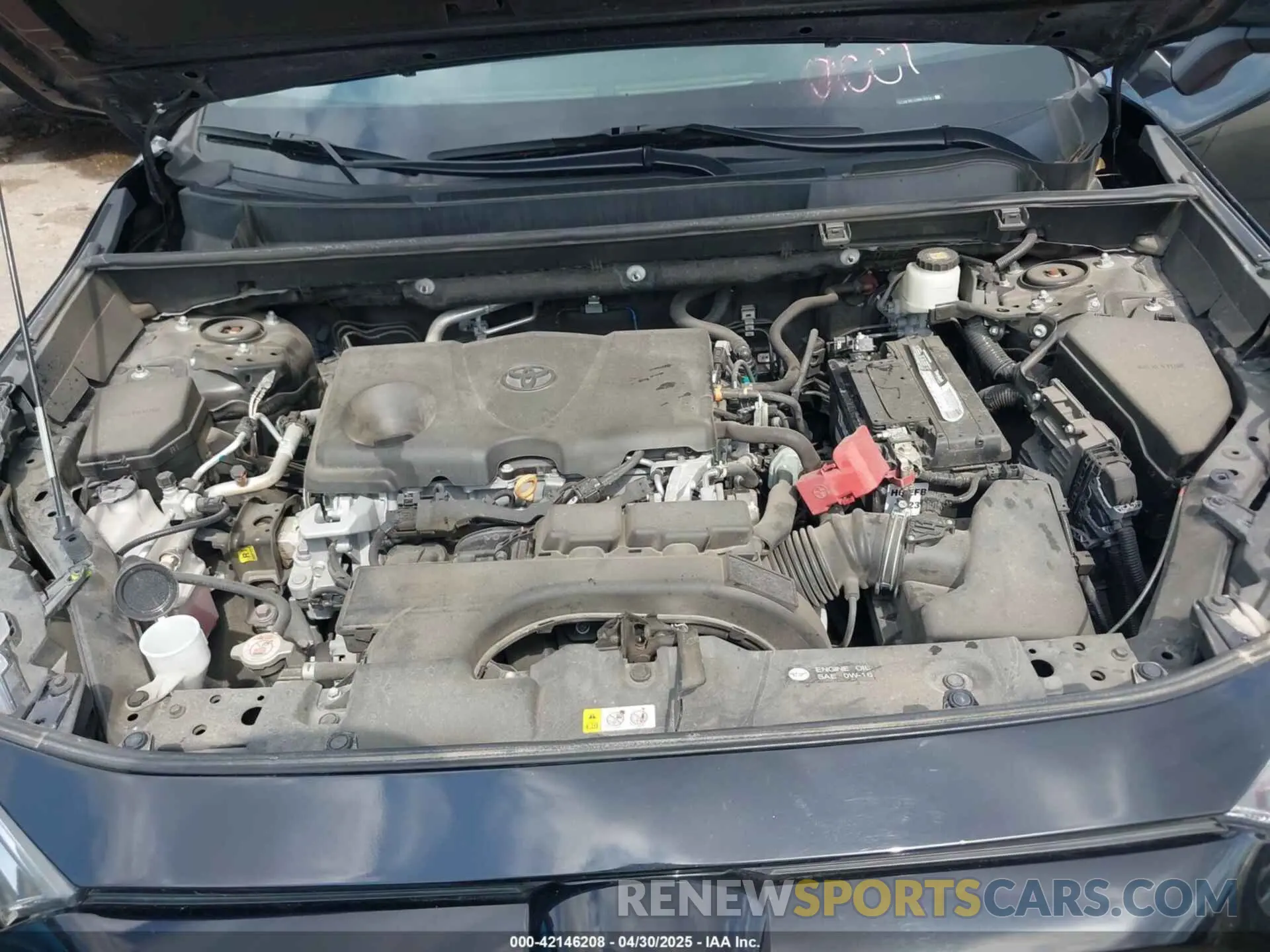 10 Photograph of a damaged car 2T3W1RFV2MW109141 TOYOTA RAV4 2021