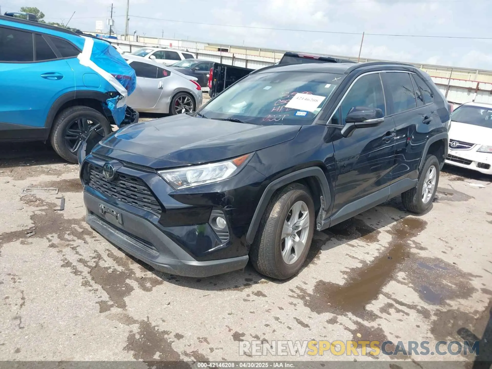 2 Photograph of a damaged car 2T3W1RFV2MW109141 TOYOTA RAV4 2021