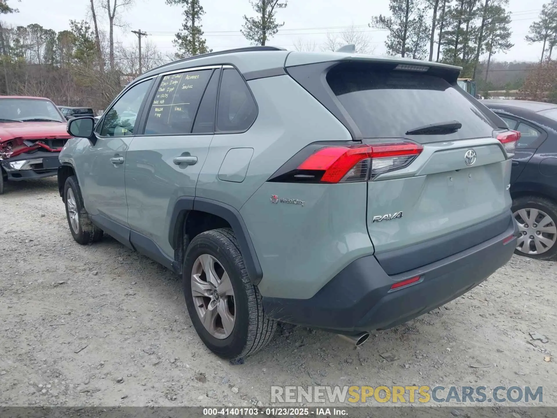 3 Фотография поврежденного автомобиля 2T3W1RFV2MW117515 TOYOTA RAV4 2021