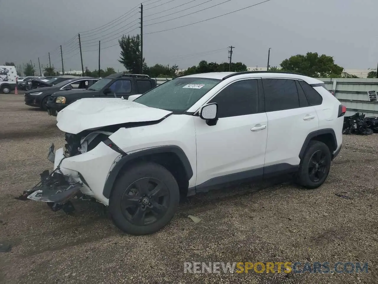 1 Фотография поврежденного автомобиля 2T3W1RFV2MW136498 TOYOTA RAV4 2021
