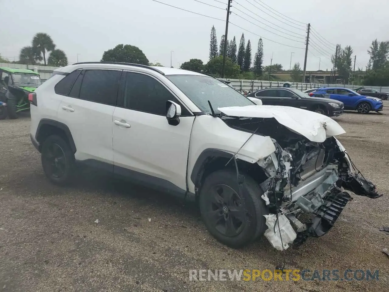 4 Фотография поврежденного автомобиля 2T3W1RFV2MW136498 TOYOTA RAV4 2021