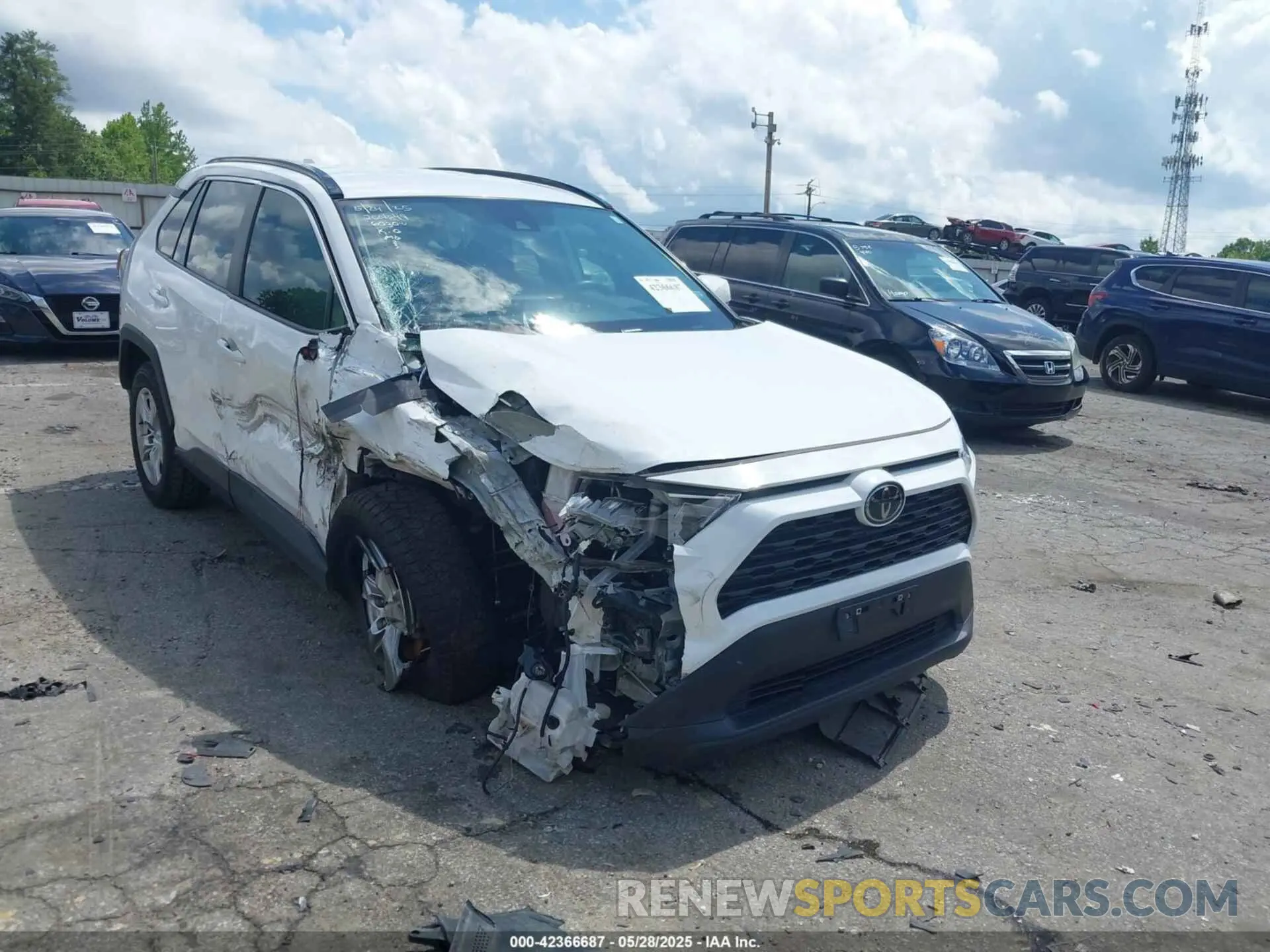 1 Photograph of a damaged car 2T3W1RFV2MW146030 TOYOTA RAV4 2021