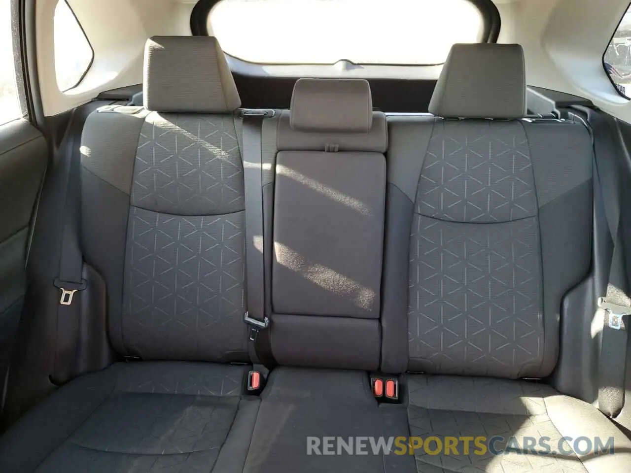 10 Фотография поврежденного автомобиля 2T3W1RFV2MW161840 TOYOTA RAV4 2021
