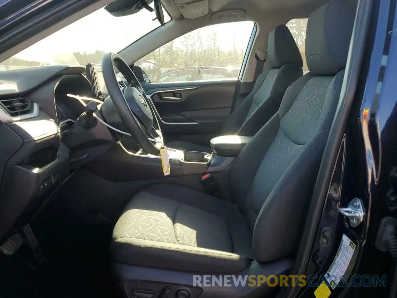 7 Фотография поврежденного автомобиля 2T3W1RFV2MW161840 TOYOTA RAV4 2021