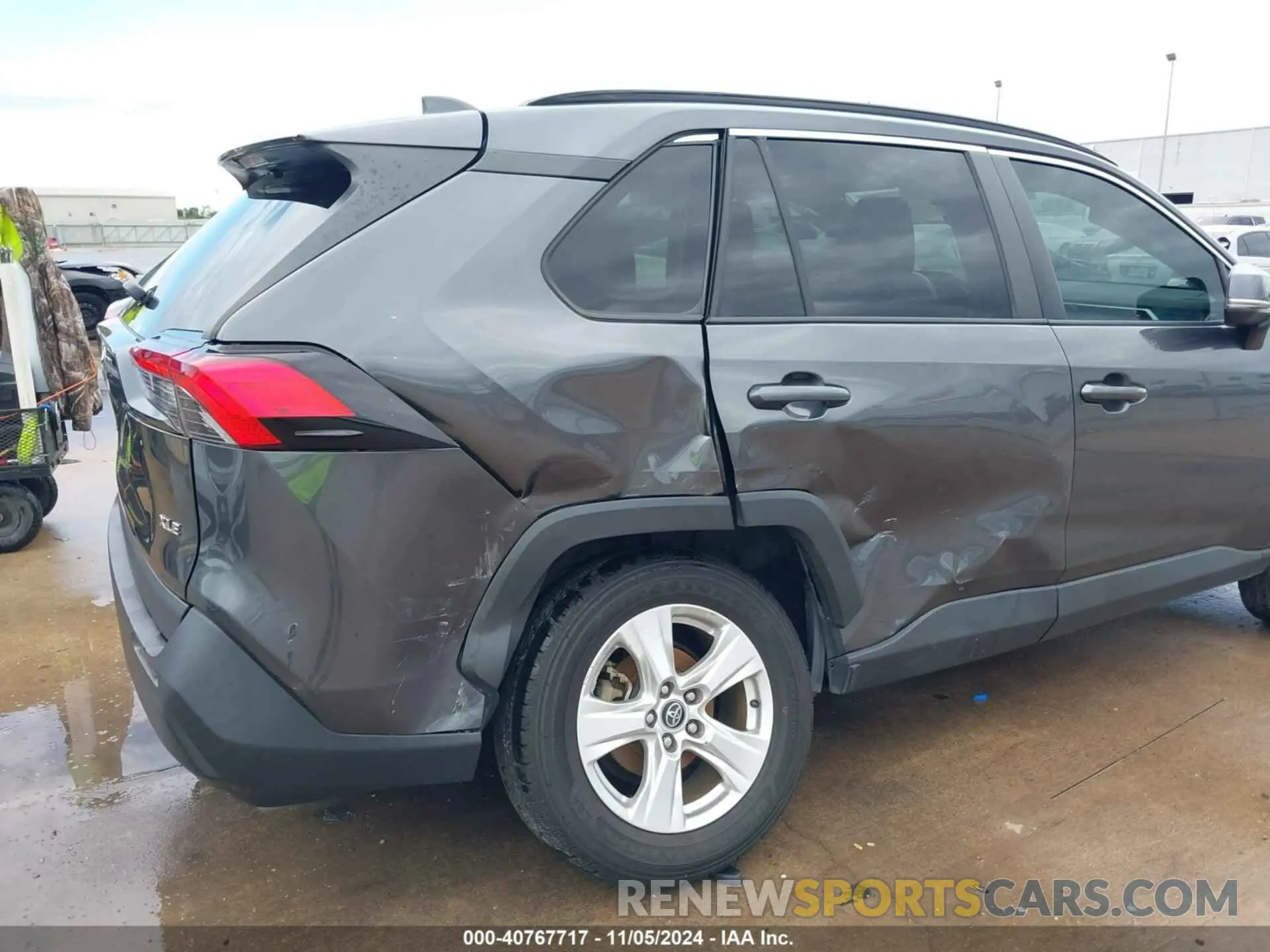 6 Photograph of a damaged car 2T3W1RFV3MC093758 TOYOTA RAV4 2021
