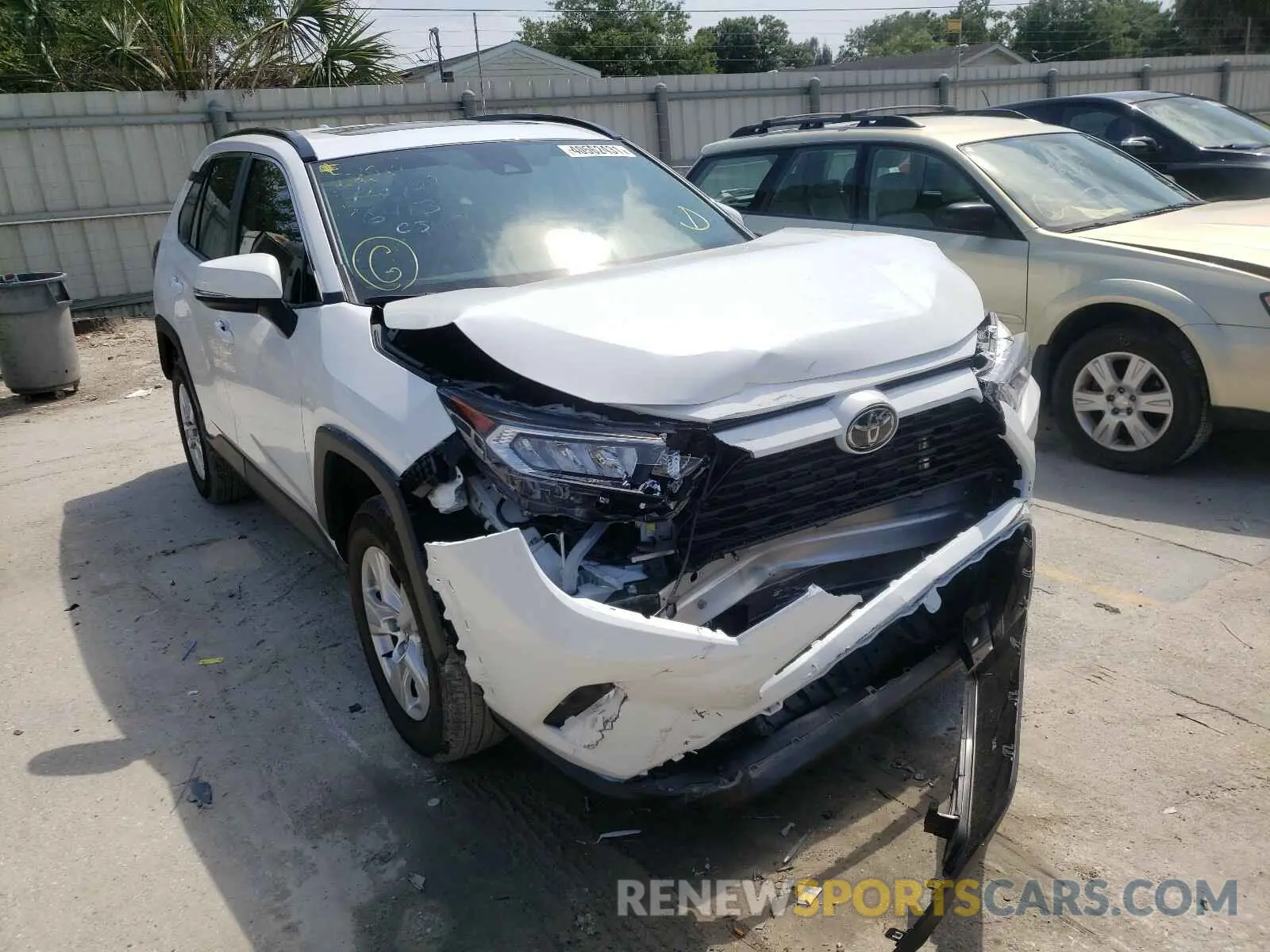 1 Photograph of a damaged car 2T3W1RFV3MC102541 TOYOTA RAV4 2021