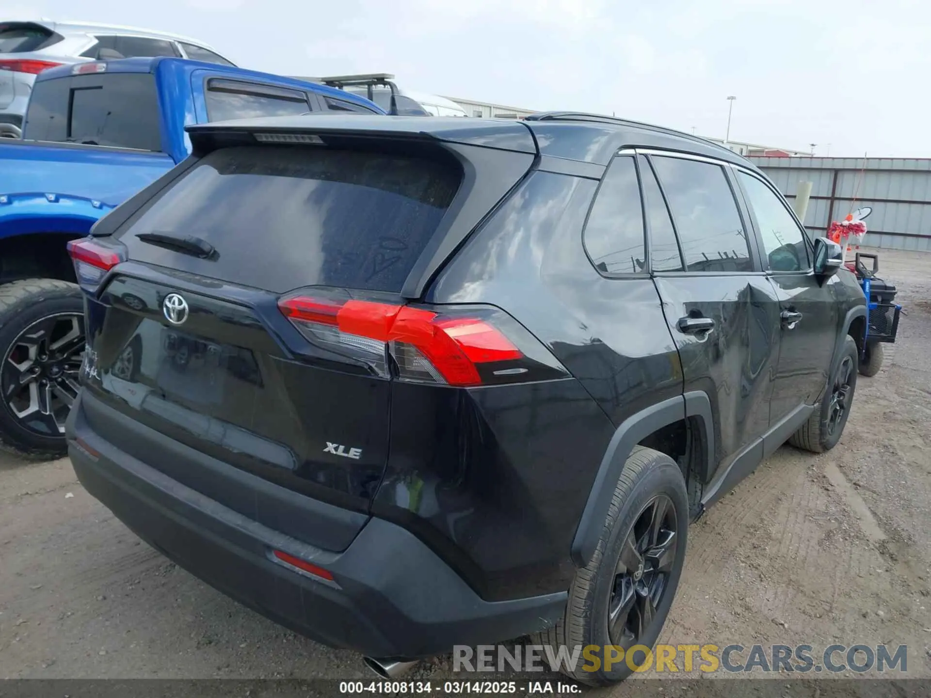 4 Photograph of a damaged car 2T3W1RFV3MC128377 TOYOTA RAV4 2021