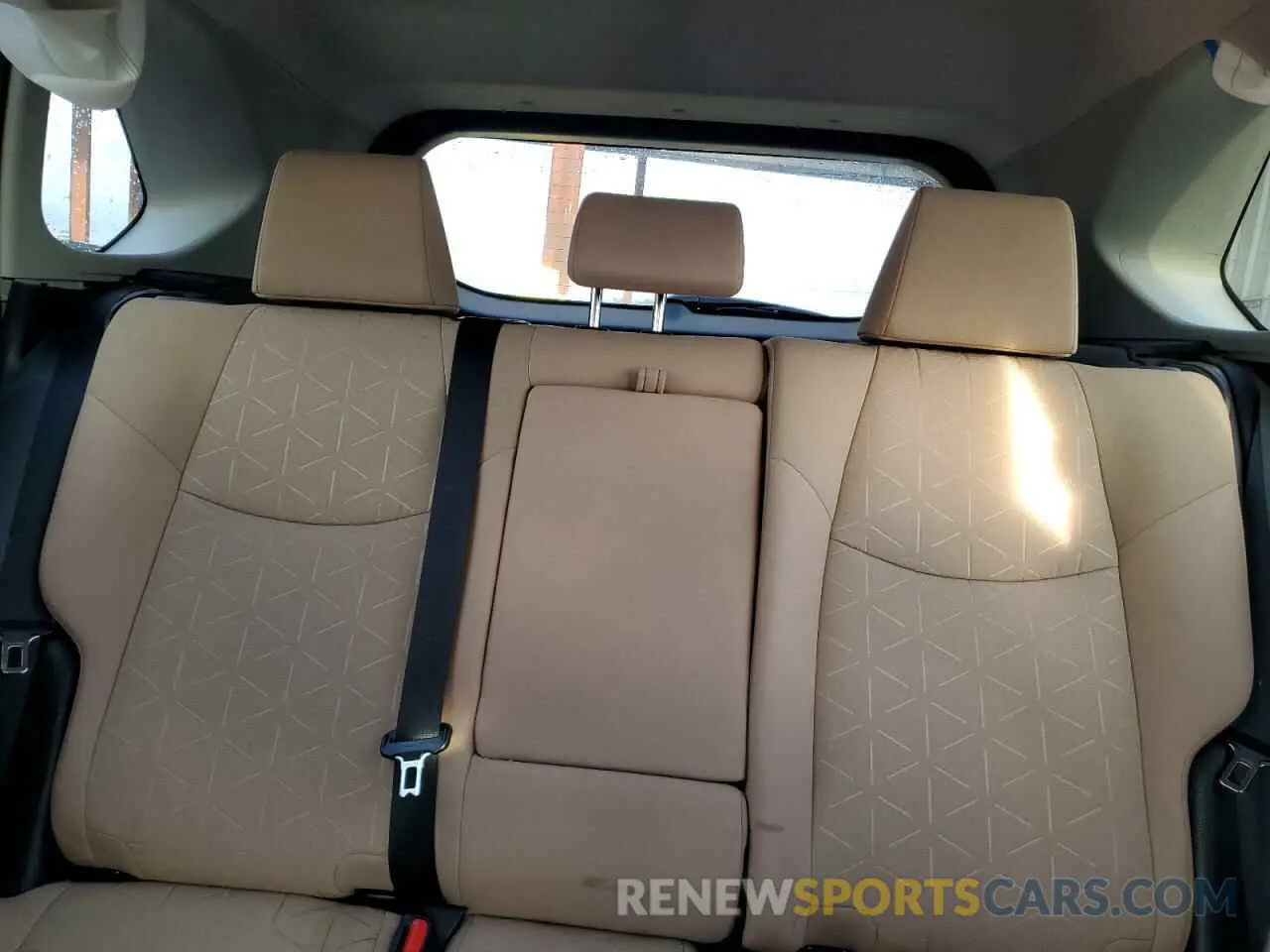 10 Фотография поврежденного автомобиля 2T3W1RFV3MC139072 TOYOTA RAV4 2021