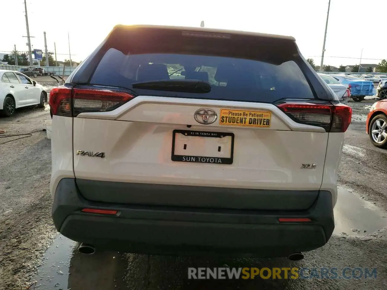 6 Фотография поврежденного автомобиля 2T3W1RFV3MC139072 TOYOTA RAV4 2021