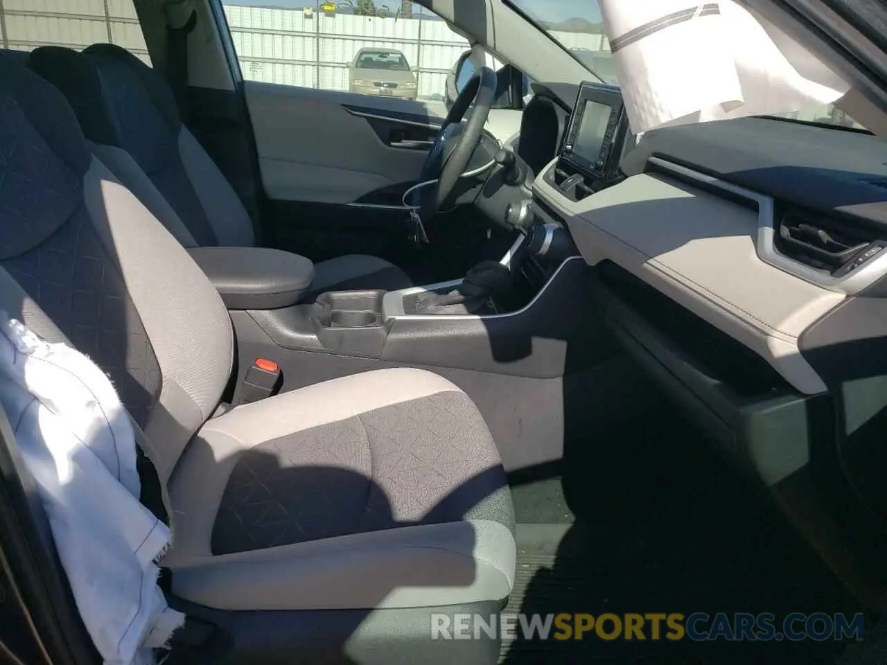 5 Фотография поврежденного автомобиля 2T3W1RFV3MC151271 TOYOTA RAV4 2021