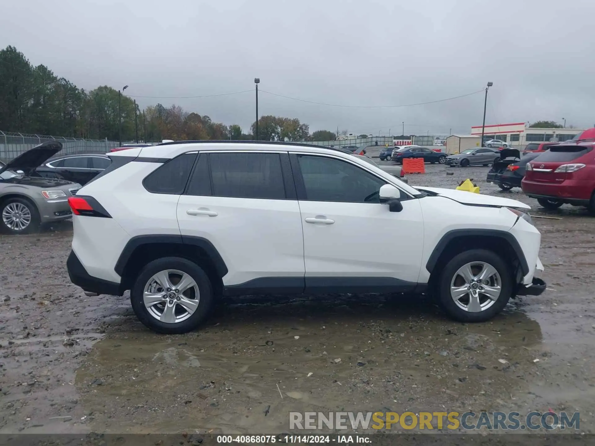 13 Photograph of a damaged car 2T3W1RFV3MC152016 TOYOTA RAV4 2021