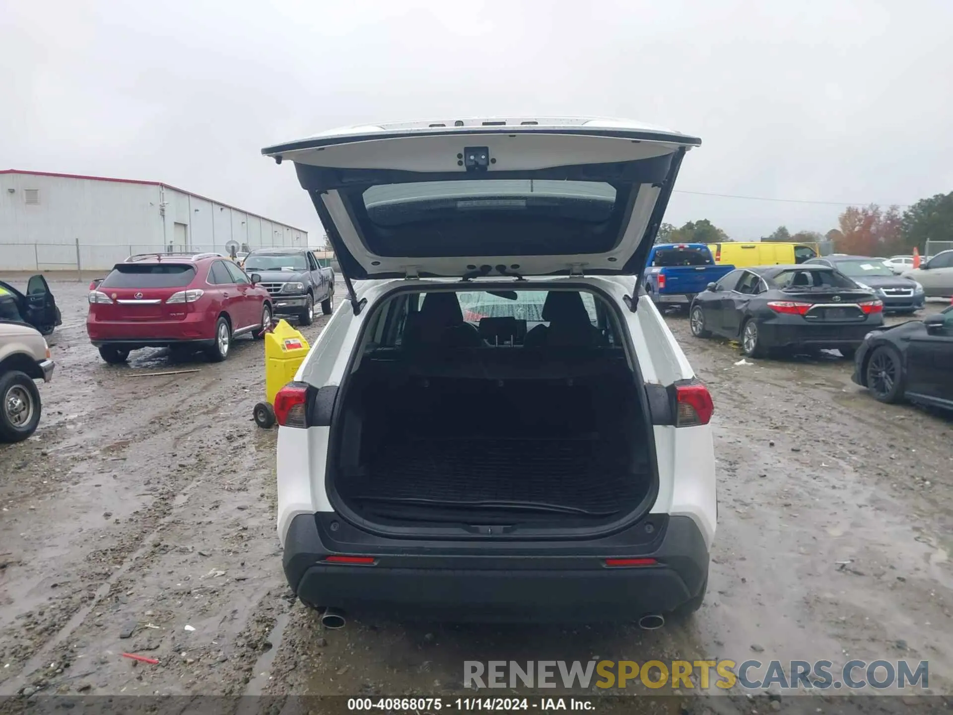 19 Photograph of a damaged car 2T3W1RFV3MC152016 TOYOTA RAV4 2021