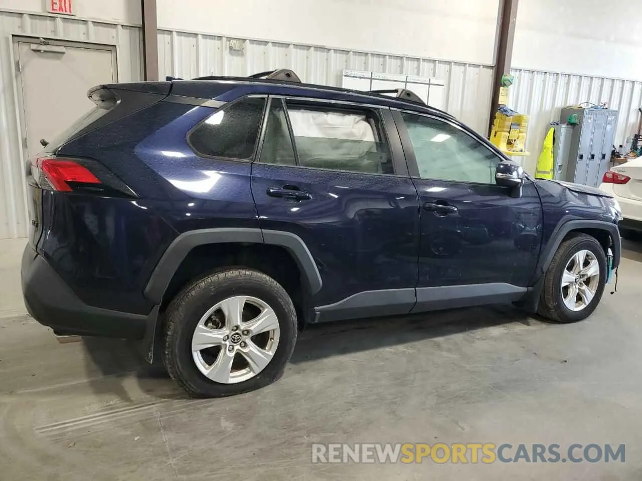 3 Photograph of a damaged car 2T3W1RFV3MW104658 TOYOTA RAV4 2021