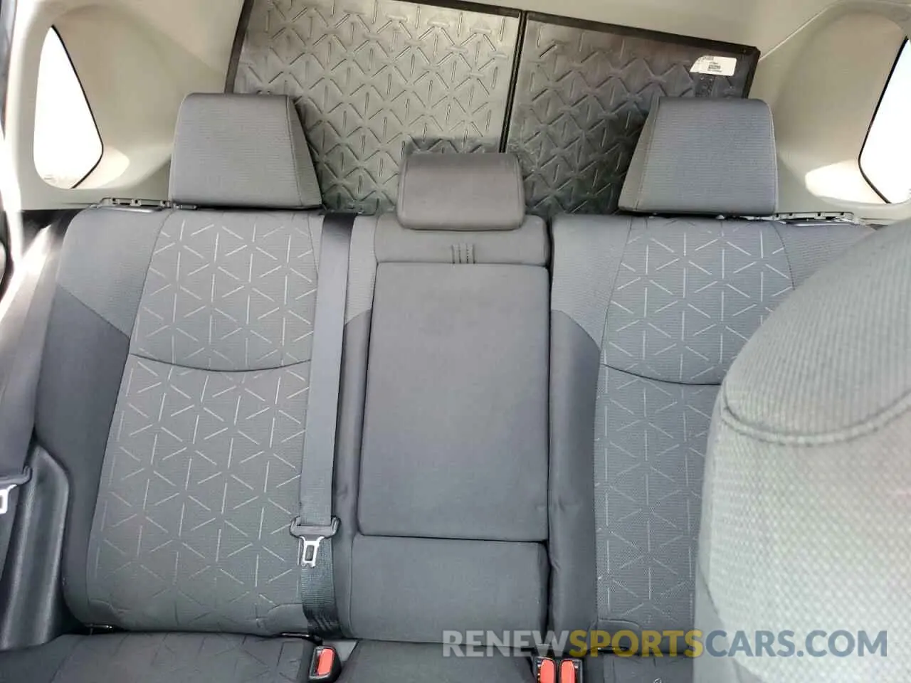 10 Фотография поврежденного автомобиля 2T3W1RFV3MW105213 TOYOTA RAV4 2021