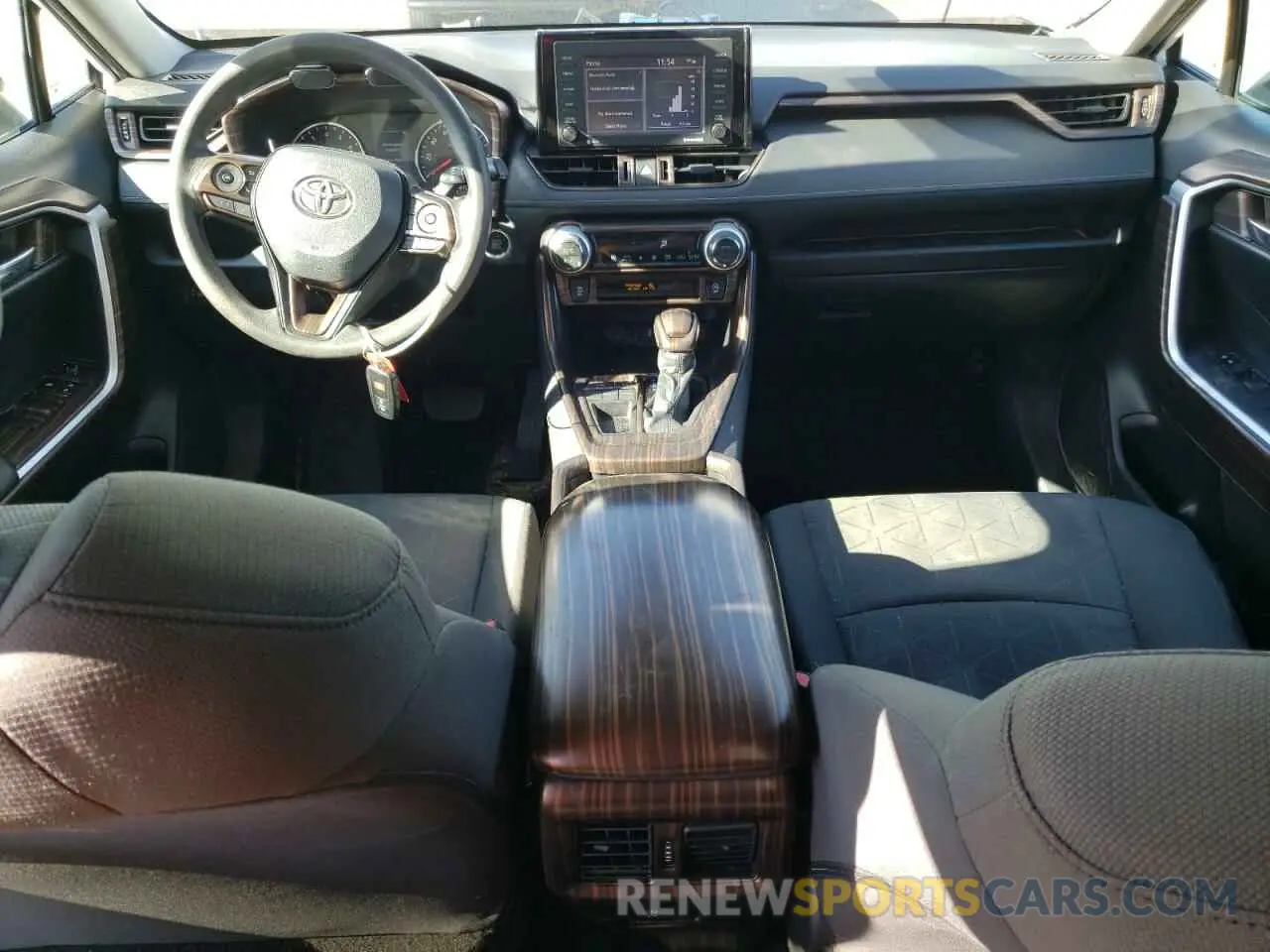 8 Фотография поврежденного автомобиля 2T3W1RFV3MW117460 TOYOTA RAV4 2021