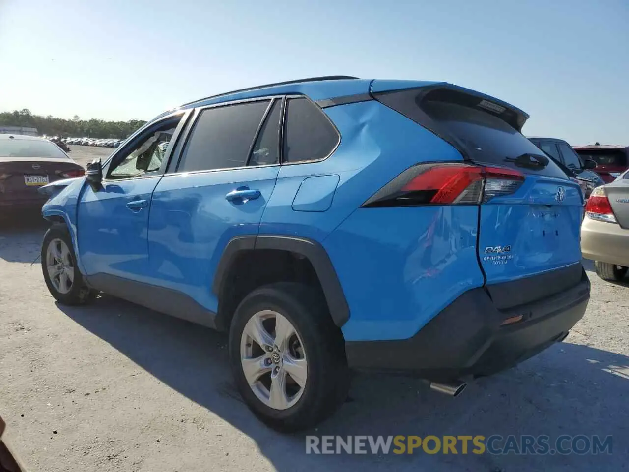 2 Photograph of a damaged car 2T3W1RFV3MW171423 TOYOTA RAV4 2021