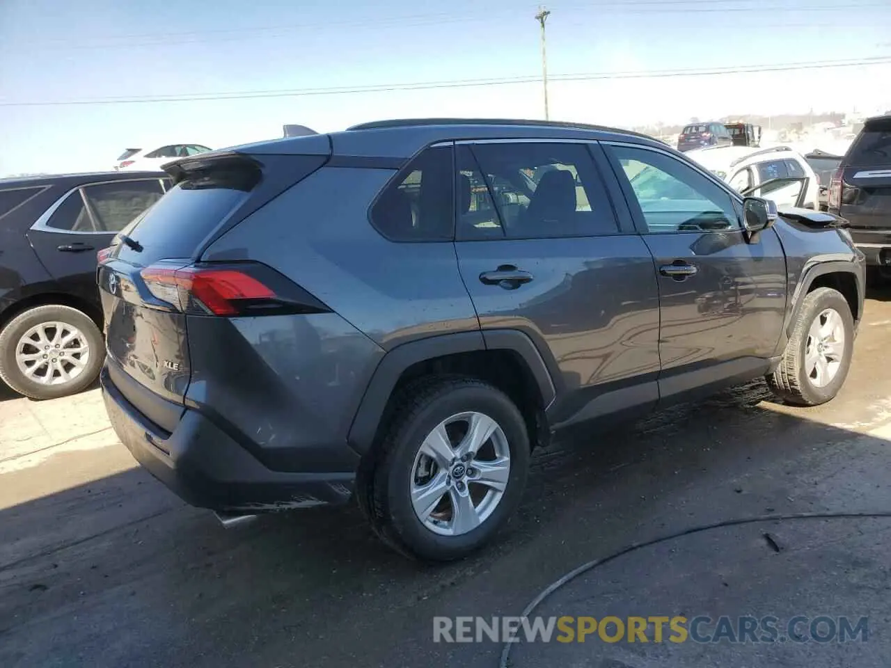 3 Фотография поврежденного автомобиля 2T3W1RFV4MC097253 TOYOTA RAV4 2021
