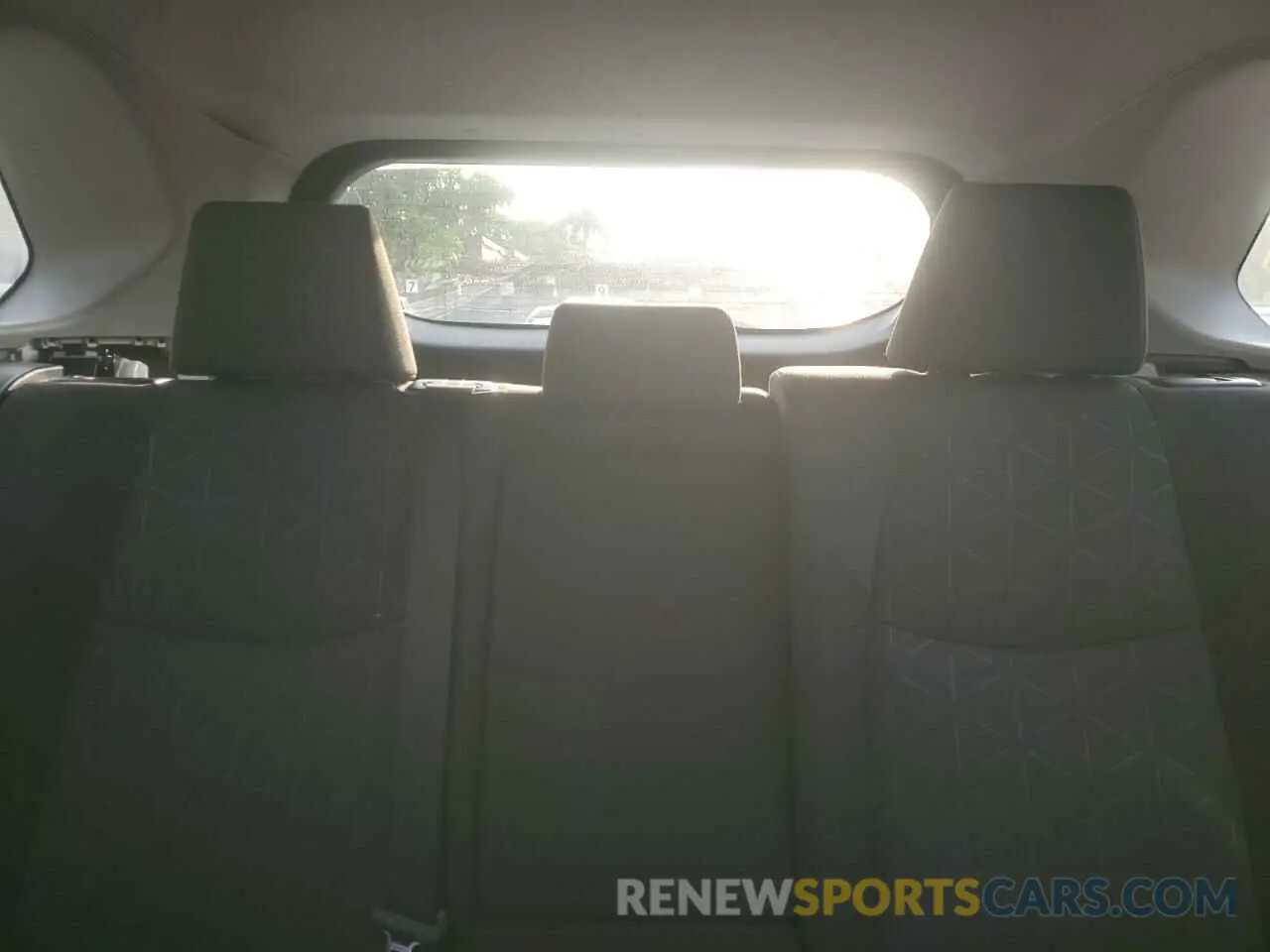 10 Фотография поврежденного автомобиля 2T3W1RFV4MC117419 TOYOTA RAV4 2021