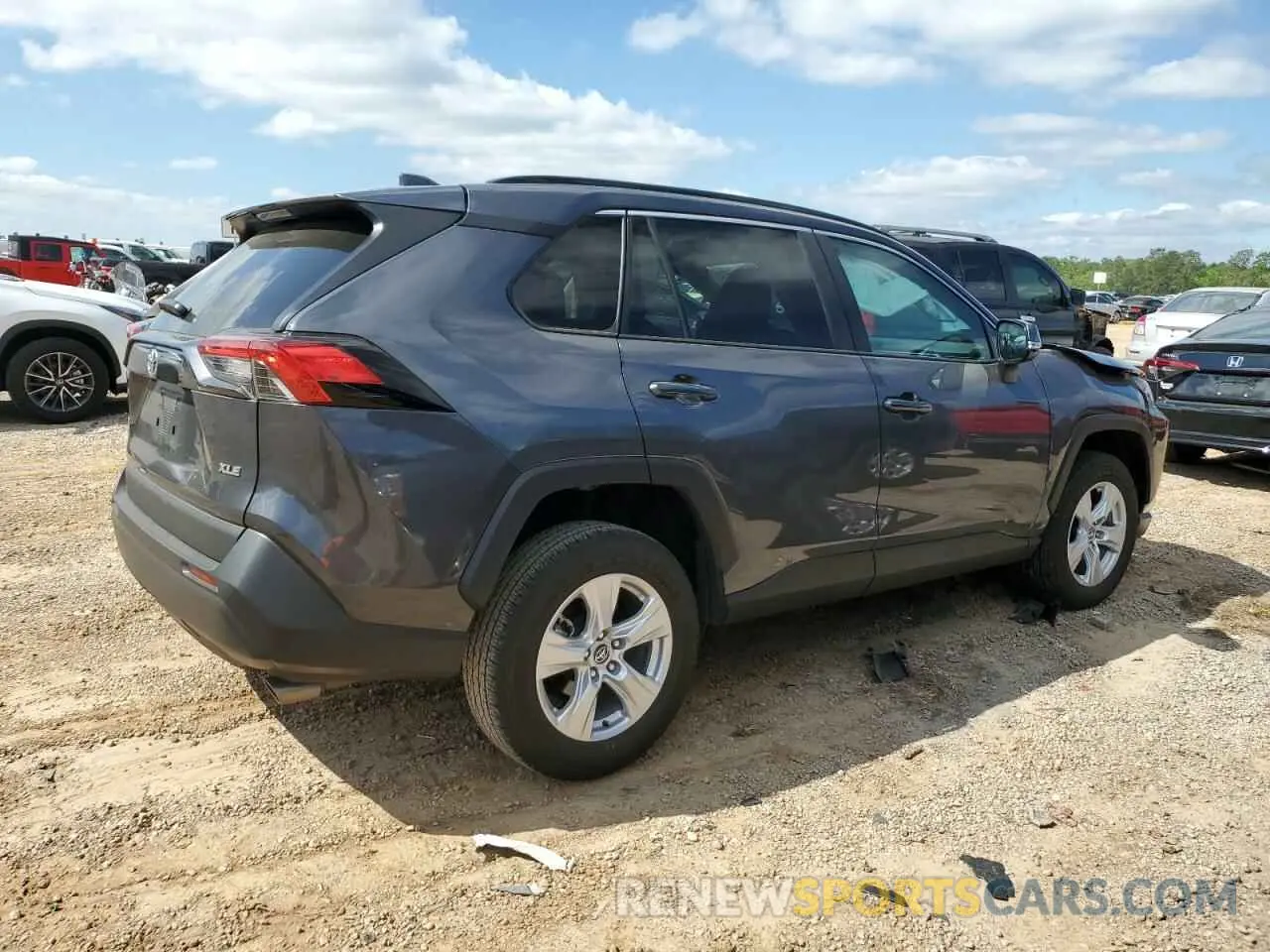 3 Photograph of a damaged car 2T3W1RFV4MW110985 TOYOTA RAV4 2021