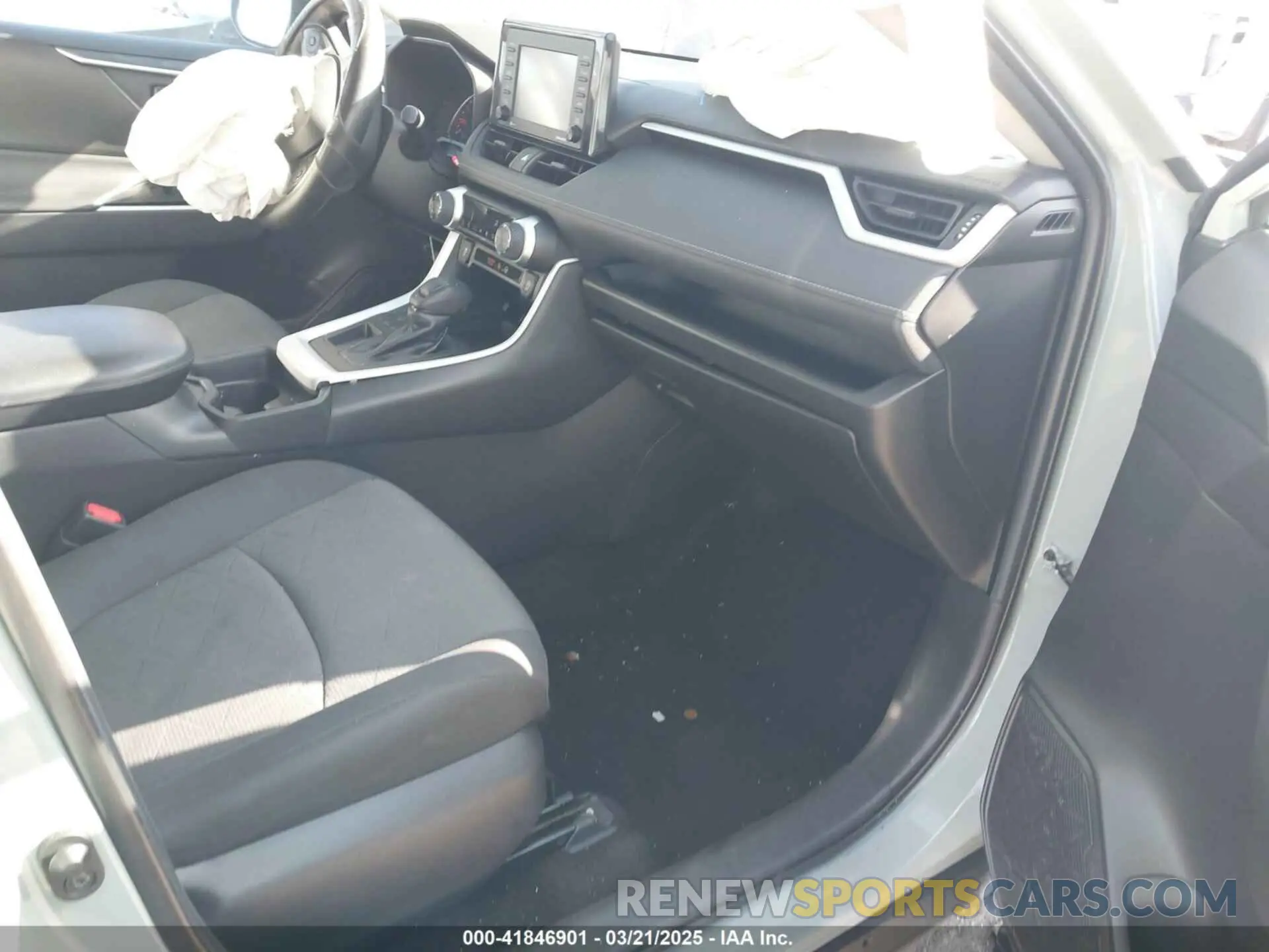 5 Фотография поврежденного автомобиля 2T3W1RFV4MW136969 TOYOTA RAV4 2021