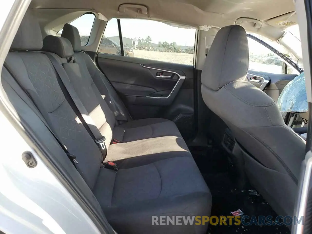 10 Фотография поврежденного автомобиля 2T3W1RFV5MC088237 TOYOTA RAV4 2021