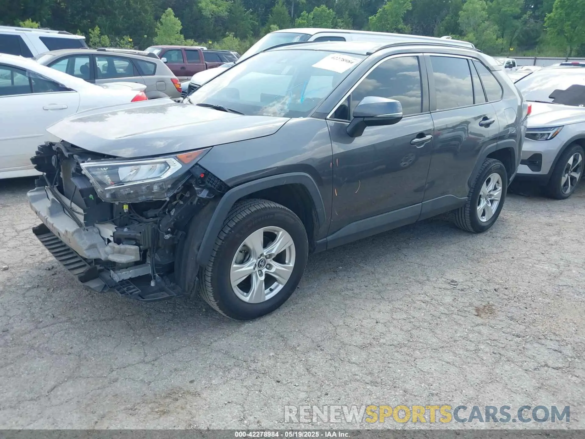 2 Photograph of a damaged car 2T3W1RFV5MC092028 TOYOTA RAV4 2021