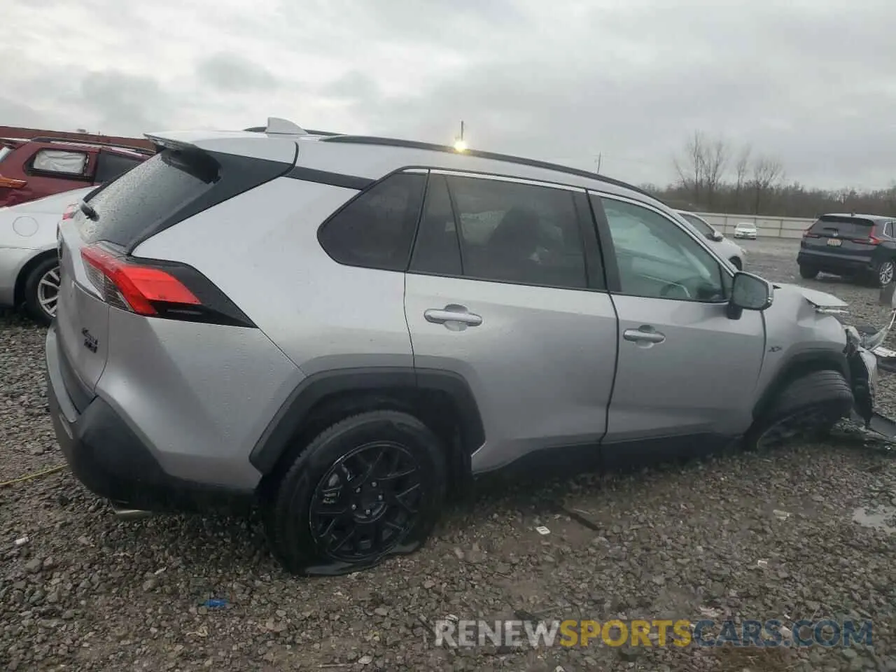 3 Фотография поврежденного автомобиля 2T3W1RFV5MC096208 TOYOTA RAV4 2021