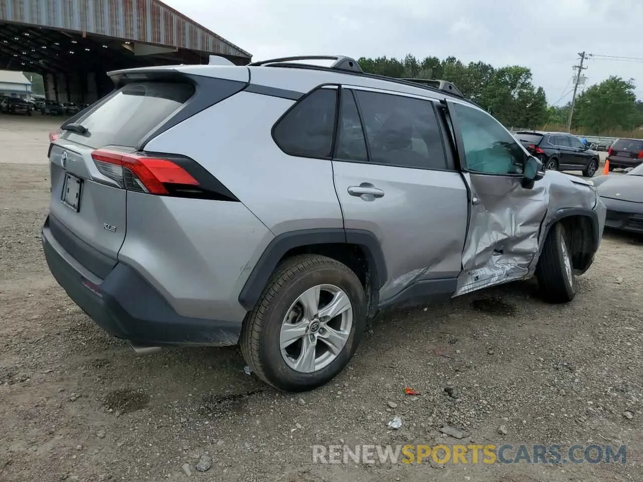 3 Photograph of a damaged car 2T3W1RFV5MC114223 TOYOTA RAV4 2021