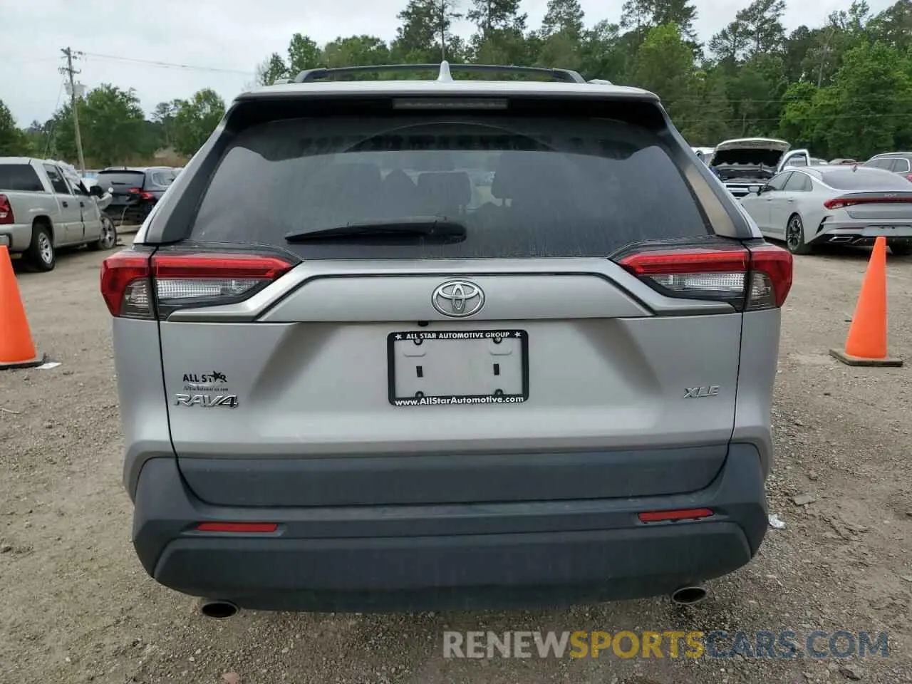 6 Photograph of a damaged car 2T3W1RFV5MC114223 TOYOTA RAV4 2021