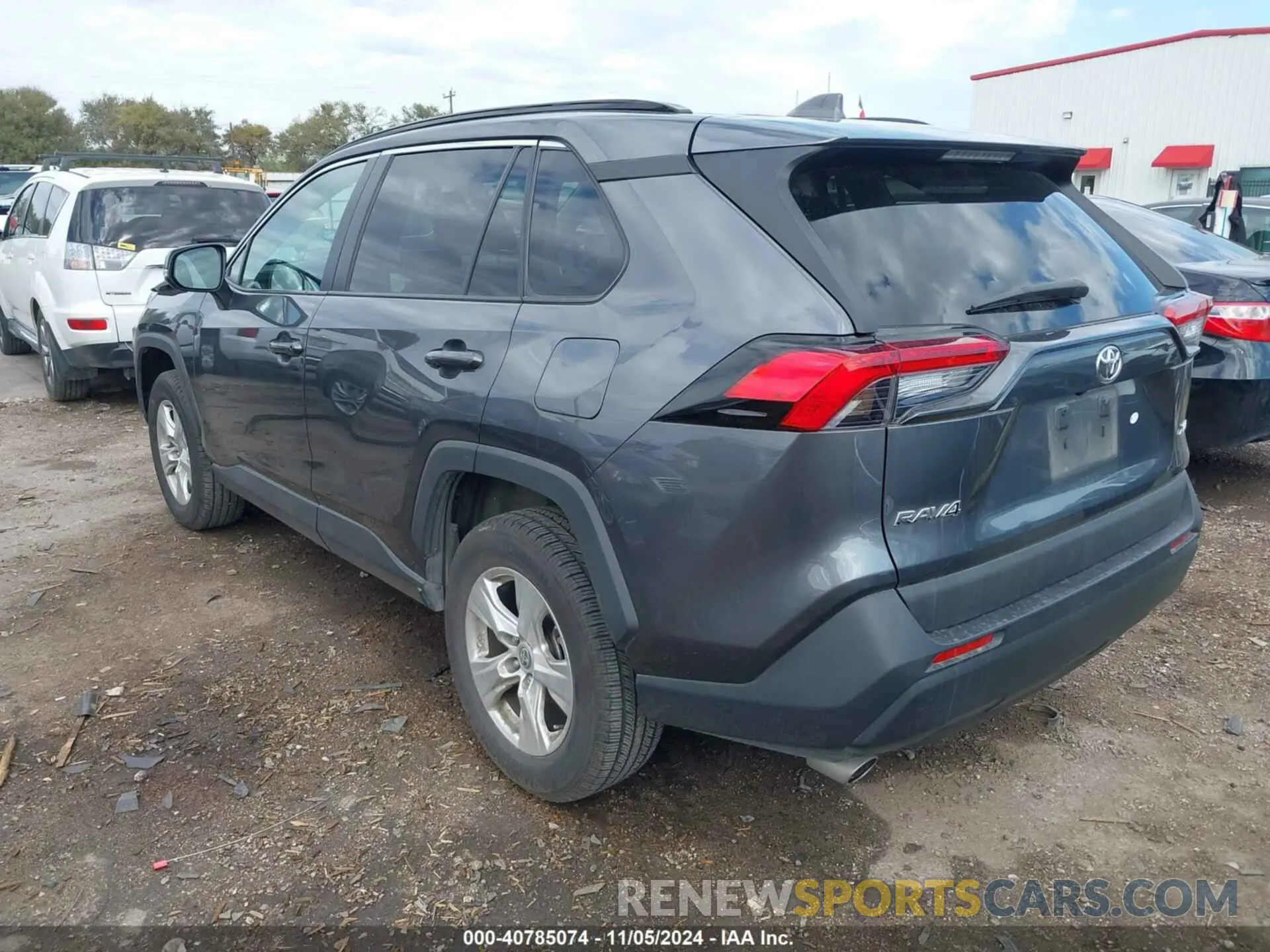 3 Photograph of a damaged car 2T3W1RFV5MC128199 TOYOTA RAV4 2021
