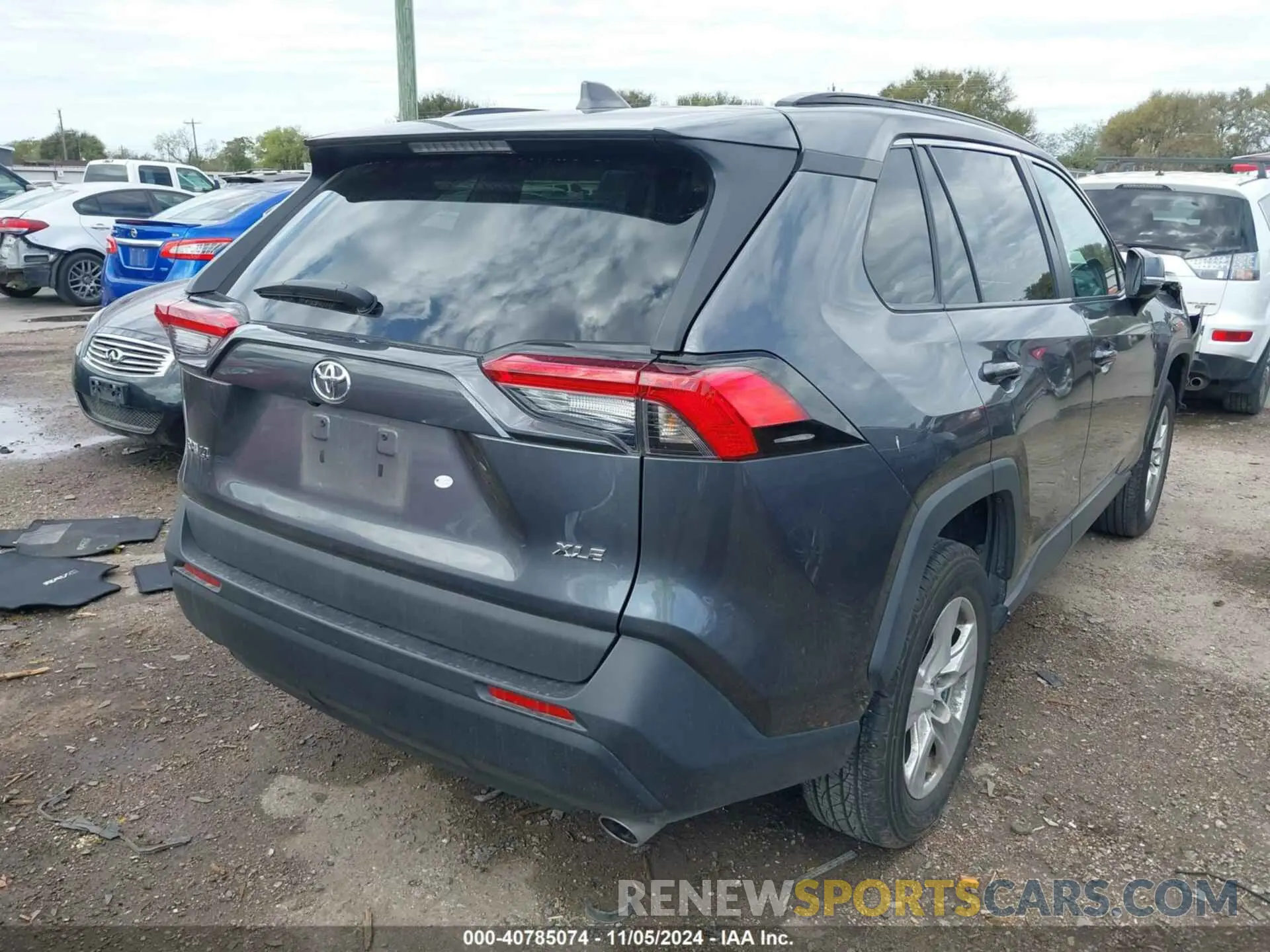 4 Photograph of a damaged car 2T3W1RFV5MC128199 TOYOTA RAV4 2021