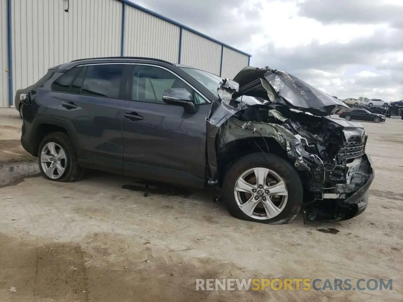 4 Photograph of a damaged car 2T3W1RFV5MC156536 TOYOTA RAV4 2021